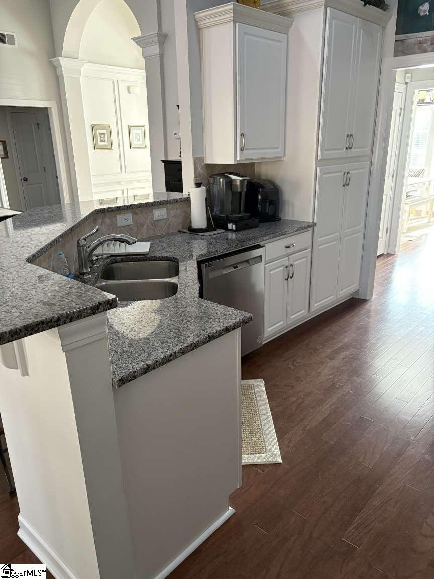 27 Guernsey Way Property Photo 10