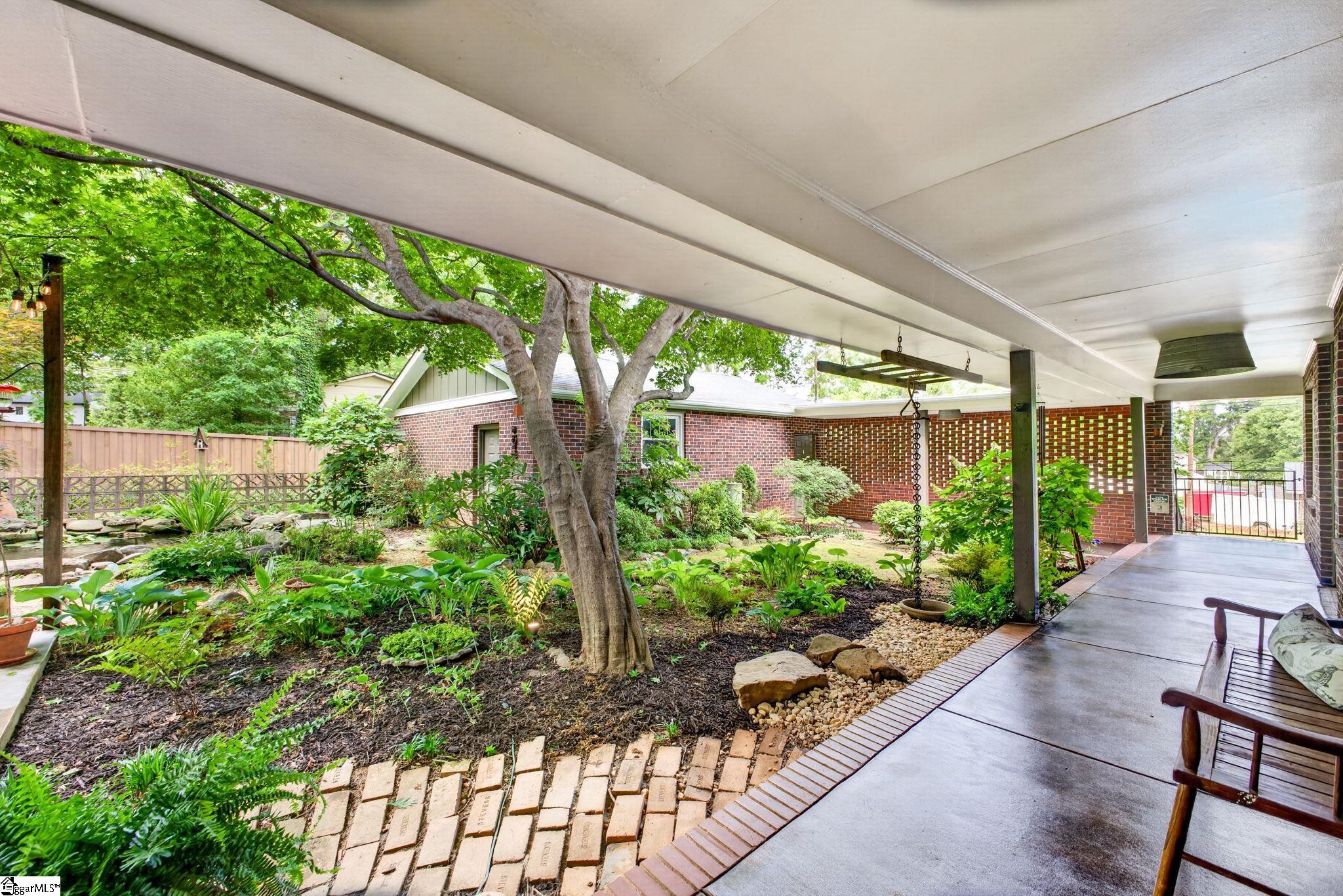 6 Chickasaw Drive Property Photo 24