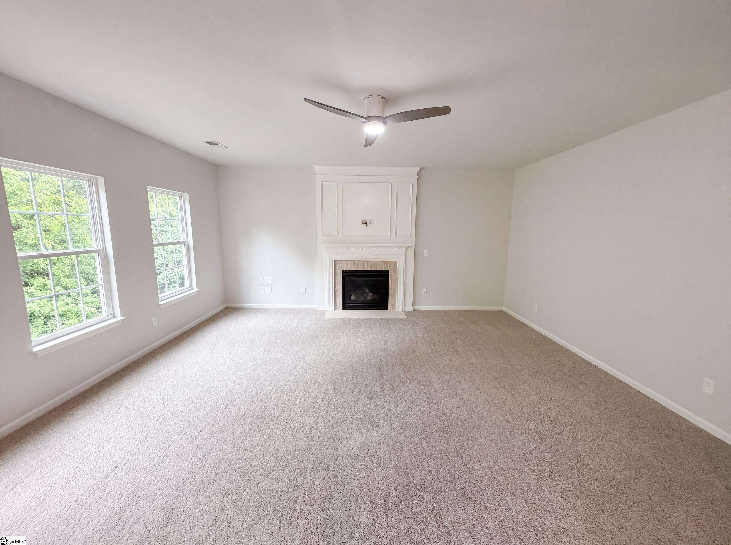 109 Hydrangea Way Property Photo 3