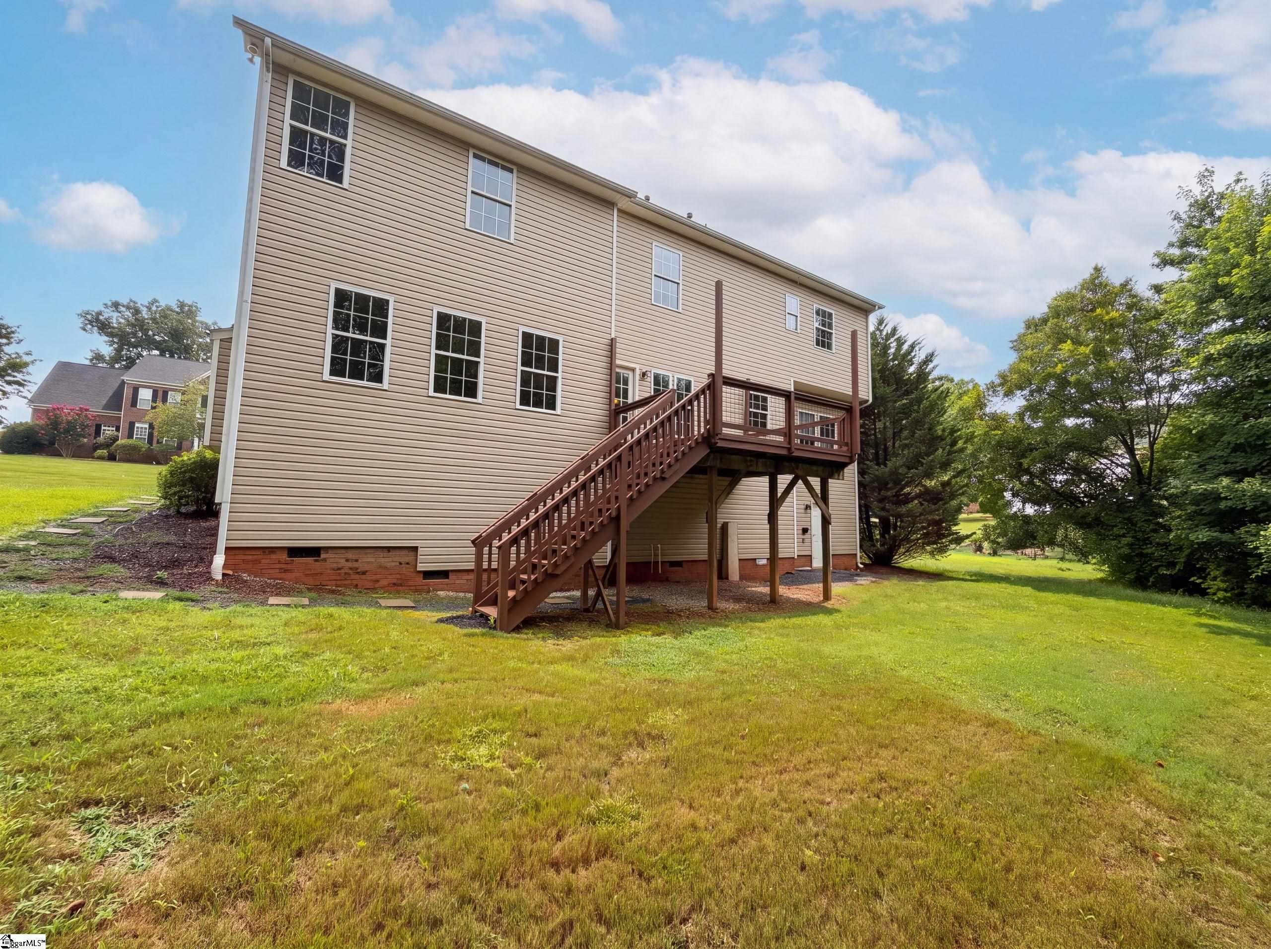 109 Hydrangea Way Property Photo 5