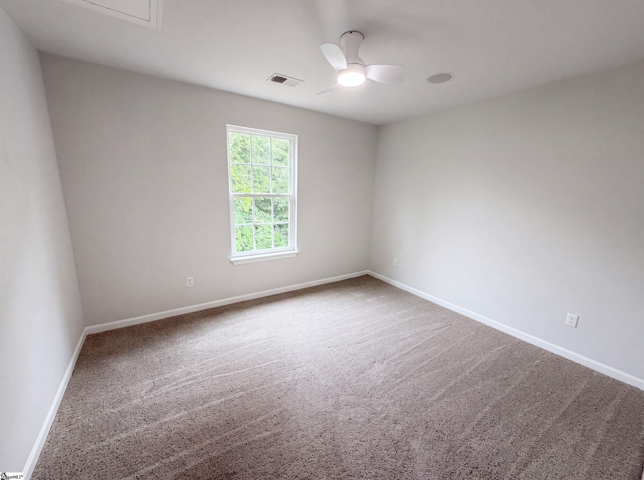 109 Hydrangea Way Property Photo 15