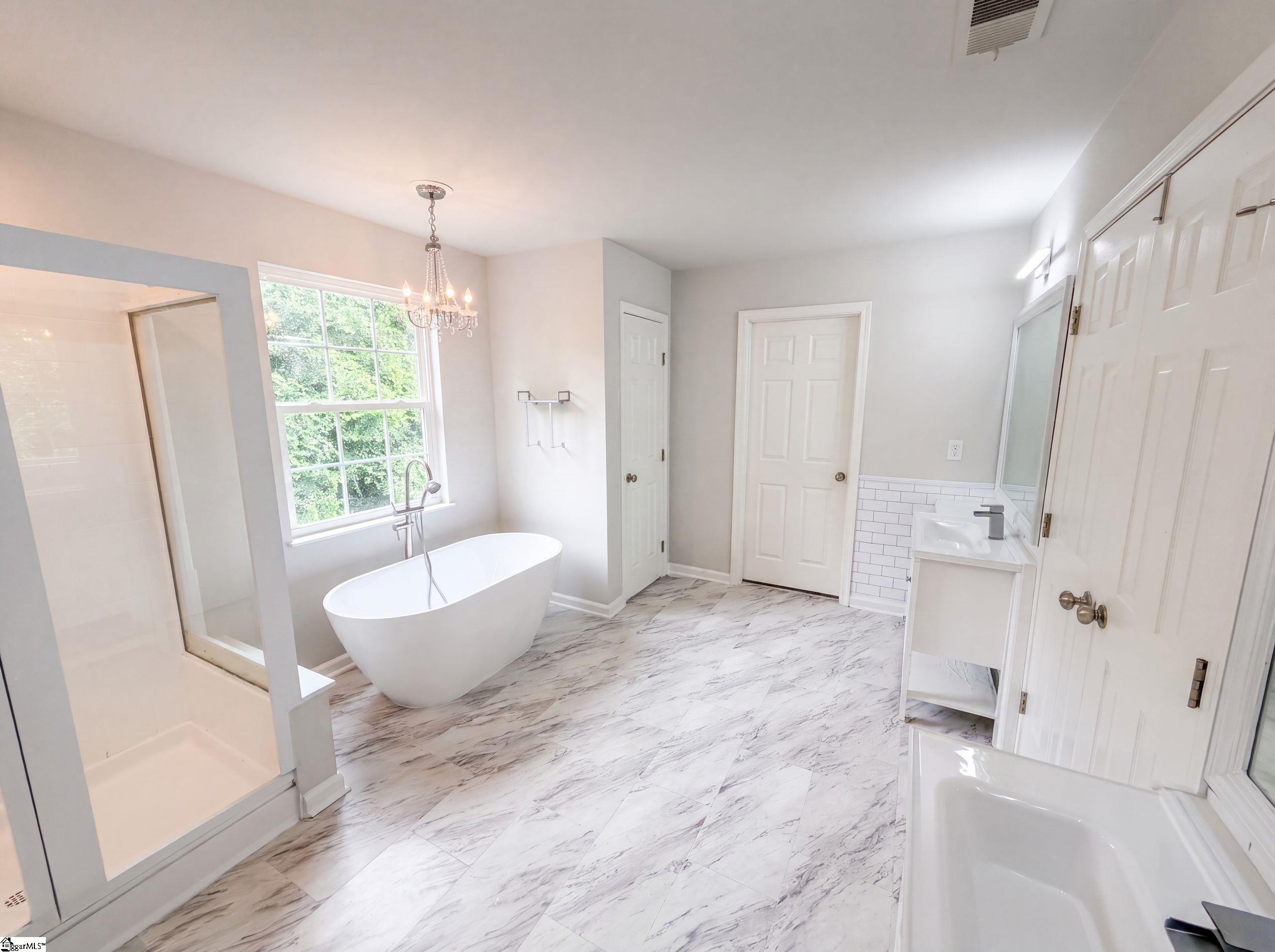 109 Hydrangea Way Property Photo 24