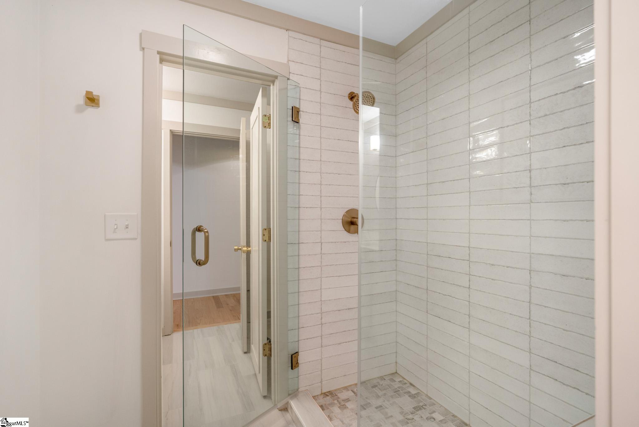 225 Parliament Road Property Photo 31