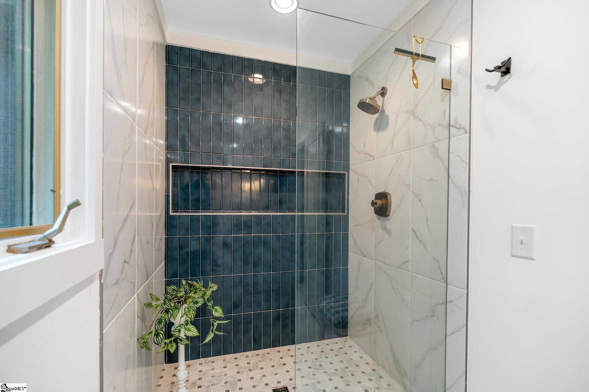 225 Parliament Road Property Photo 39
