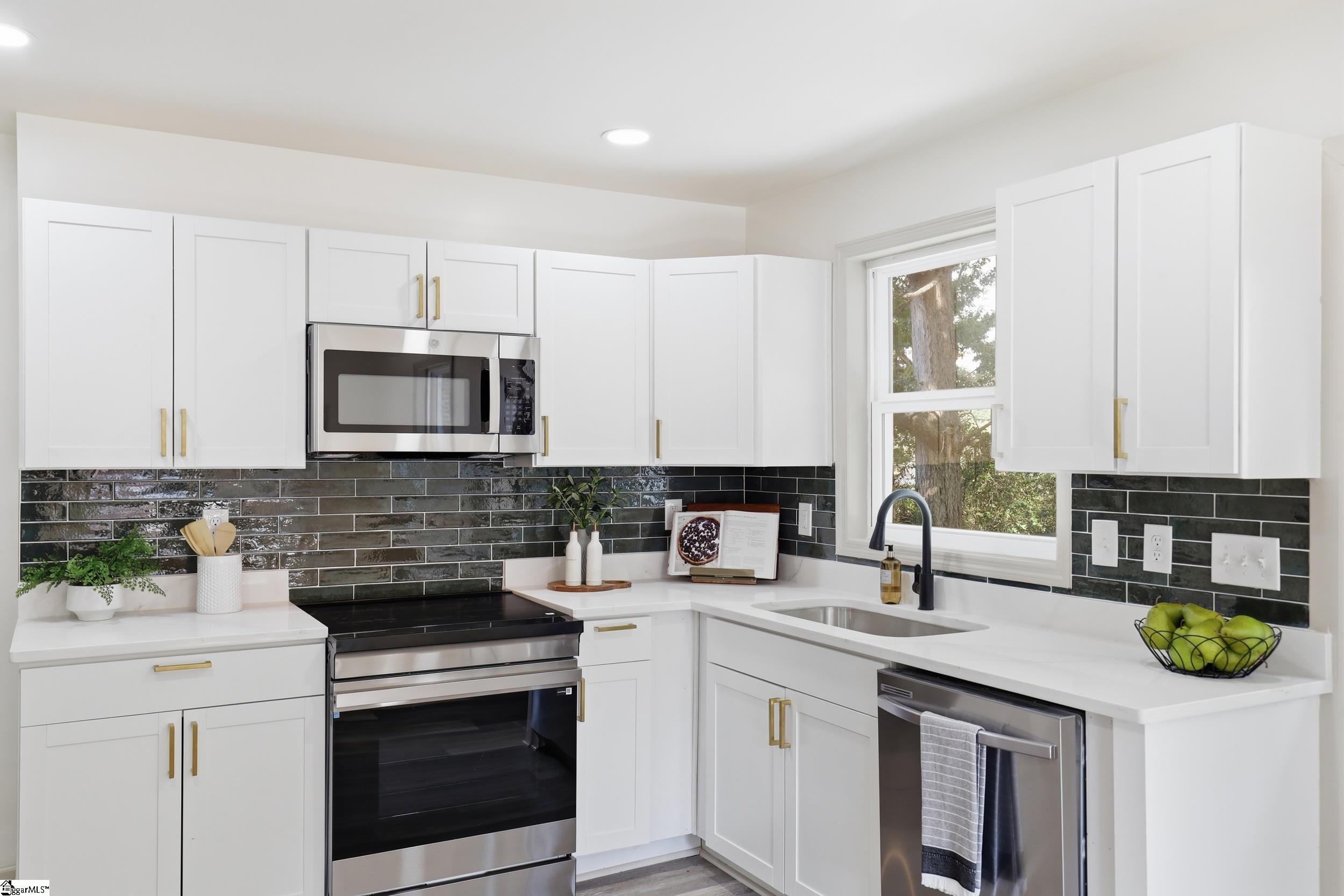 114 Birchwood Street Property Photo 12