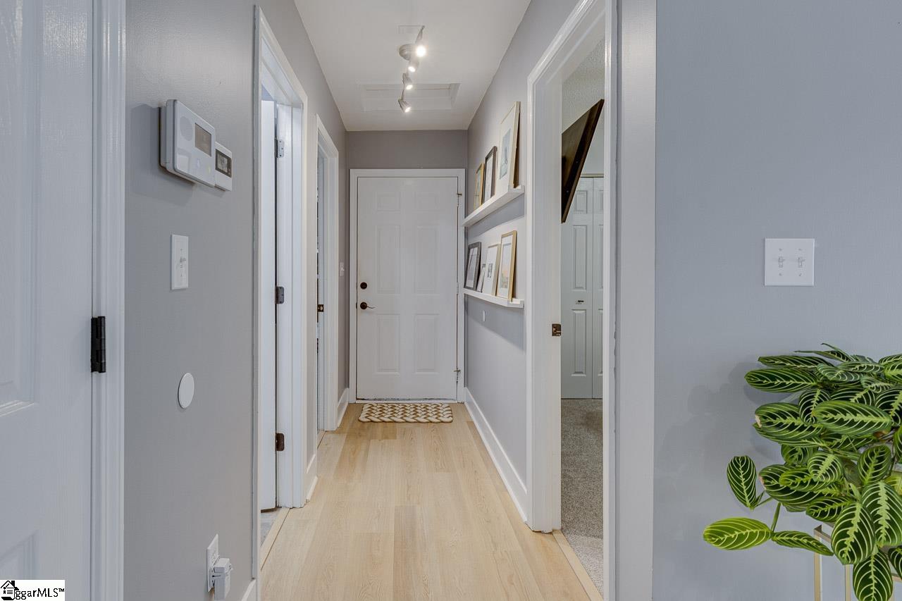 22 Lantern Lane Property Photo 13