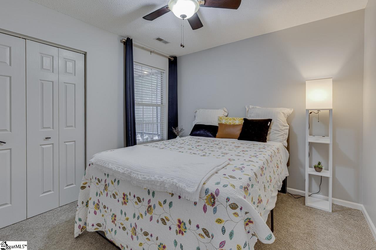 22 Lantern Lane Property Photo 14