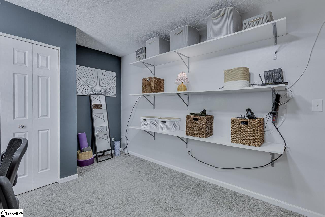 22 Lantern Lane Property Photo 16