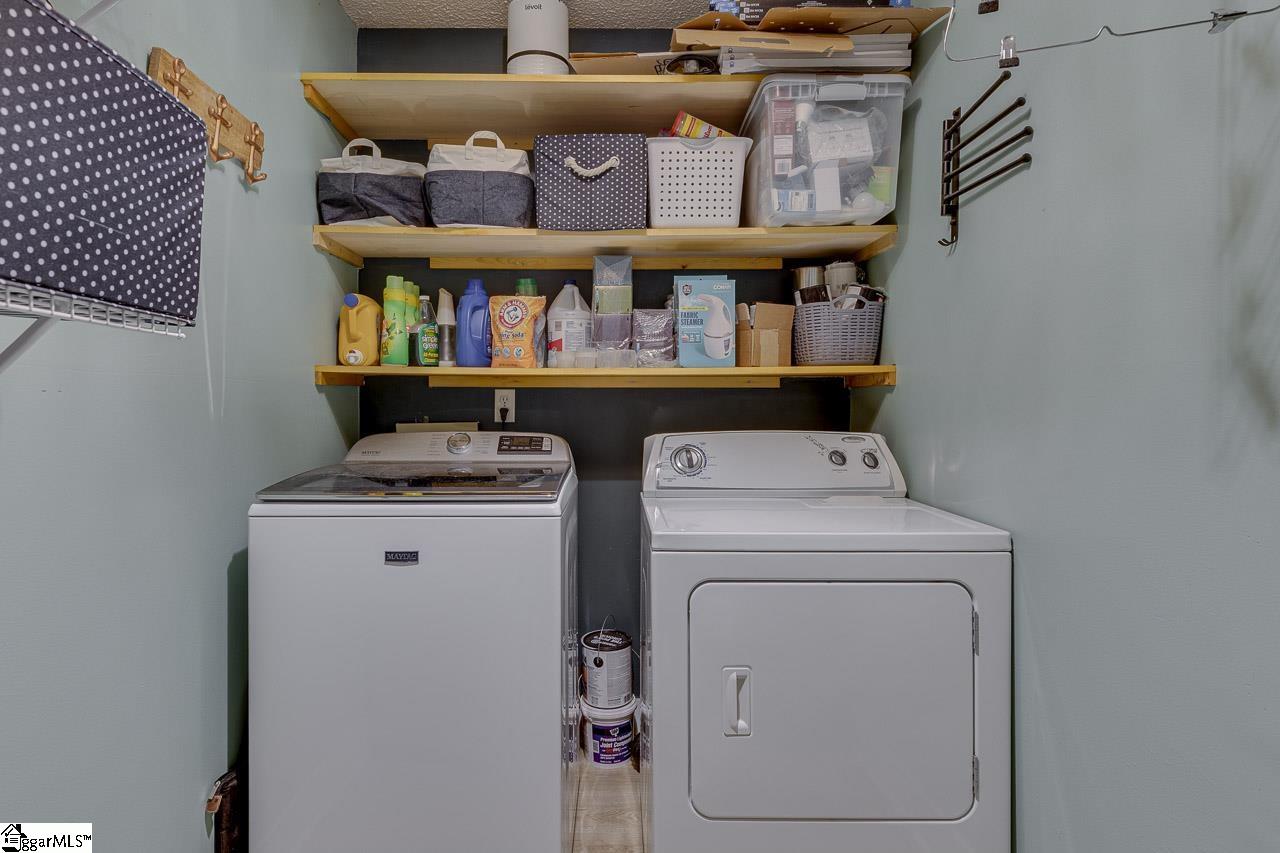 22 Lantern Lane Property Photo 18