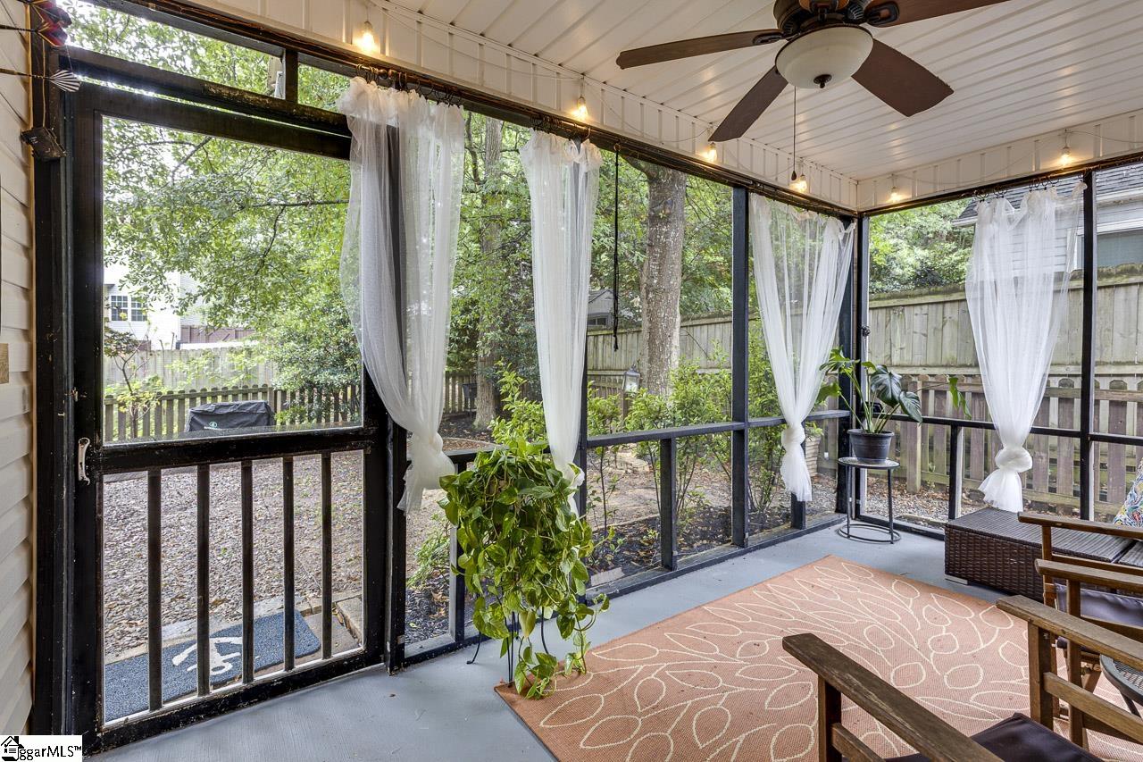 22 Lantern Lane Property Photo 20