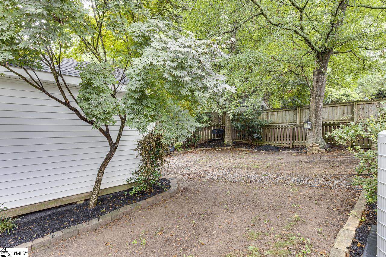 22 Lantern Lane Property Photo 22
