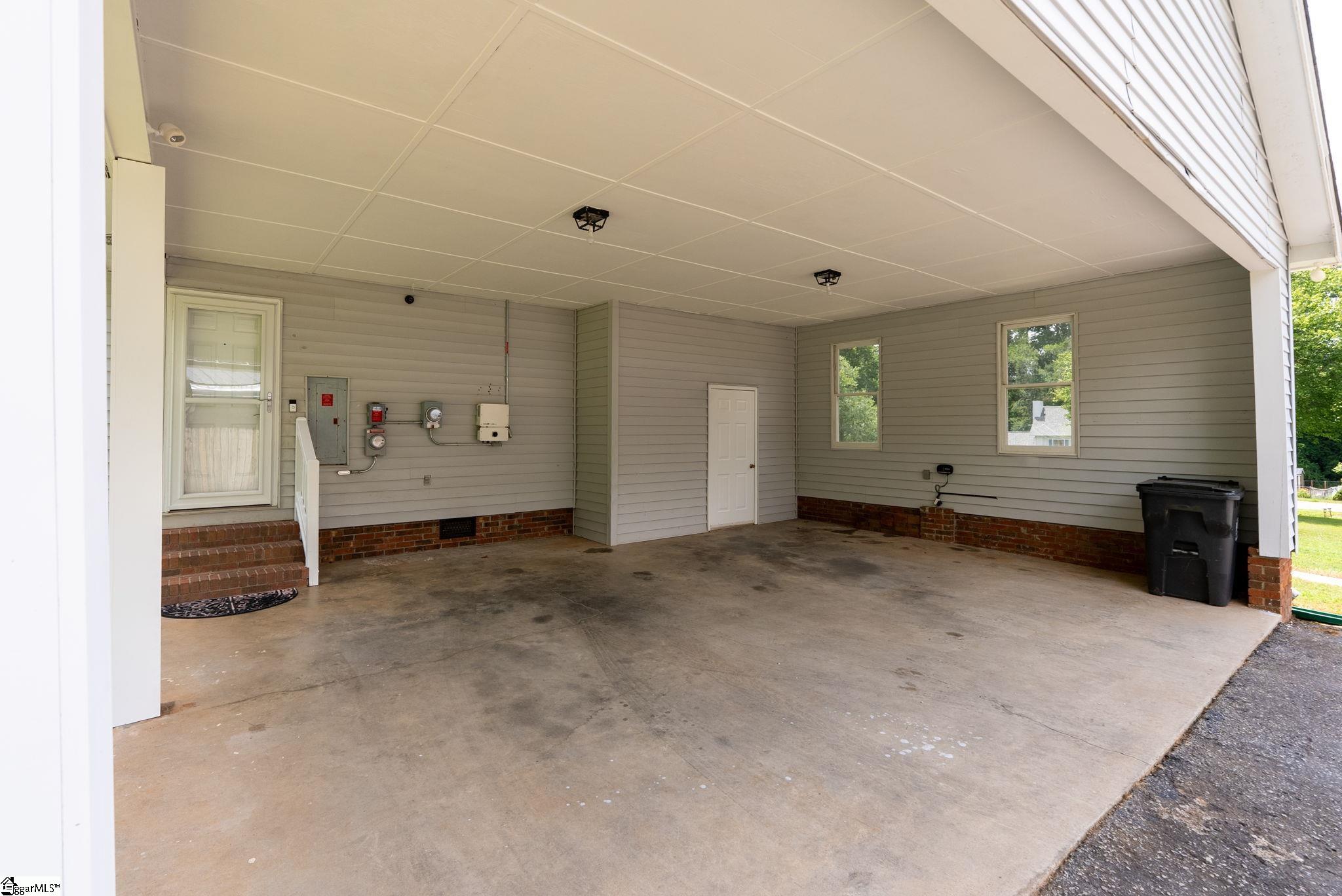 213 Pine Meadow Drive Property Photo 10