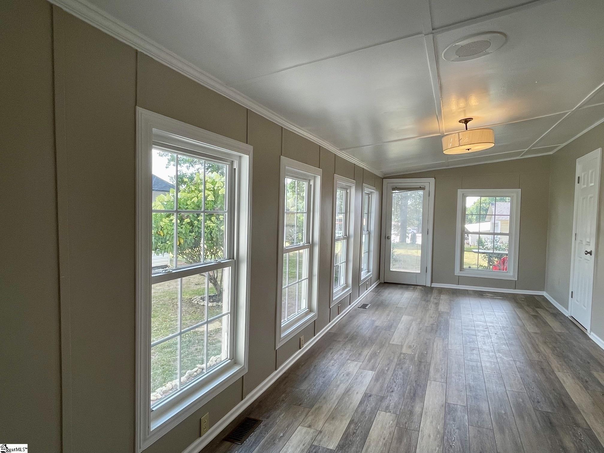 416 S Kentucky Avenue Property Photo 13