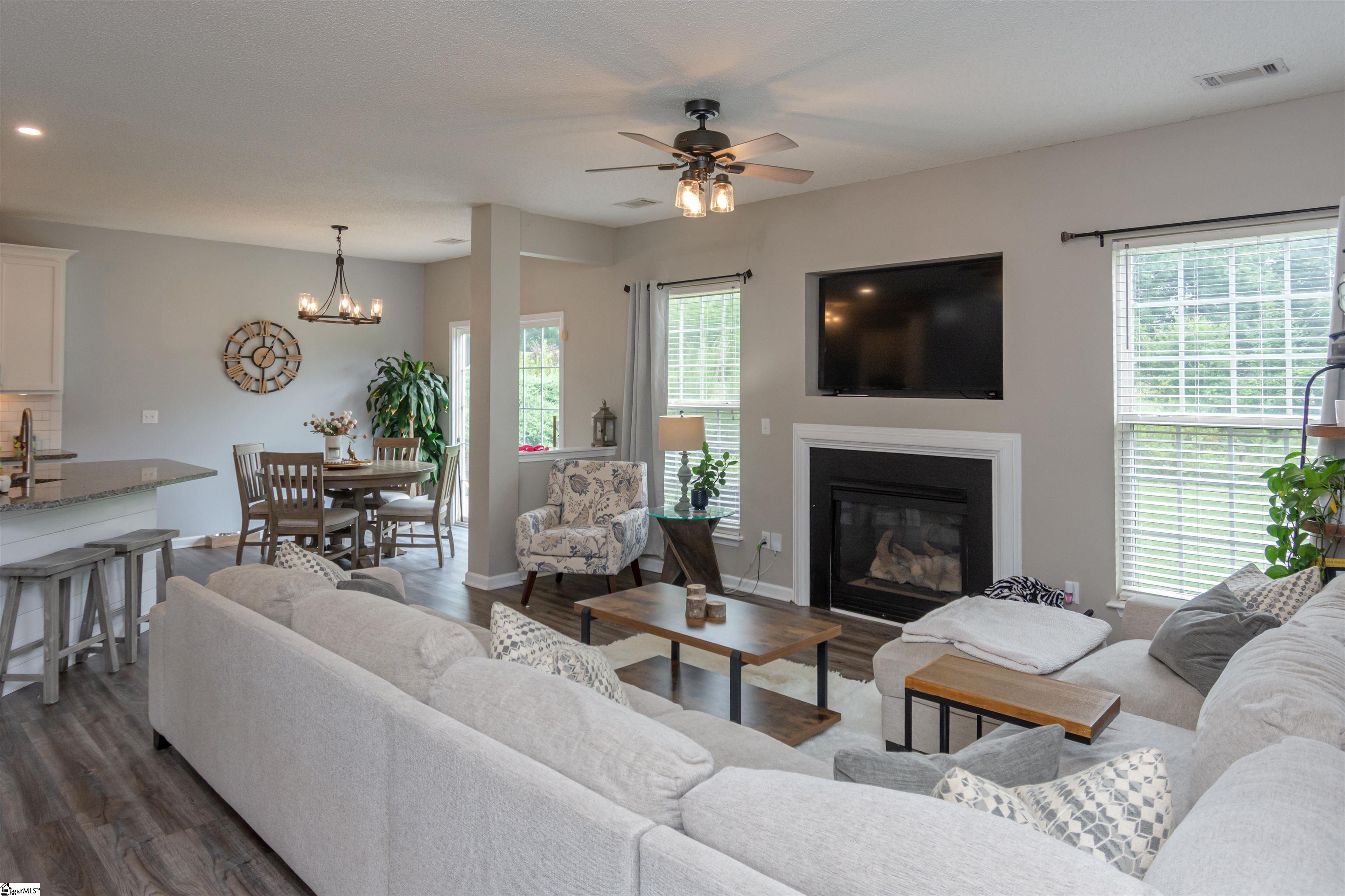 9 Scofield Court Property Photo 3