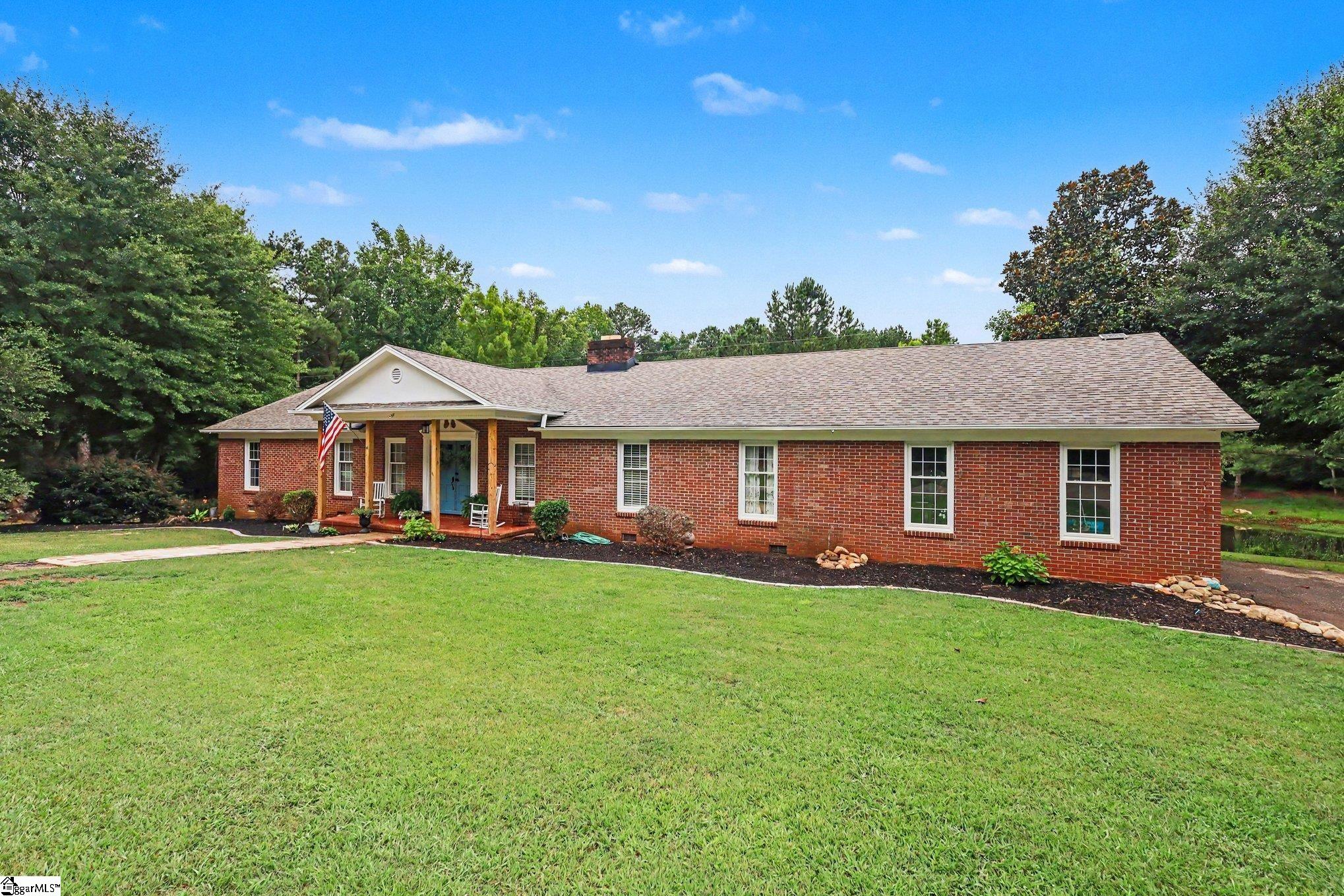 440 Bowen Road Property Photo 1