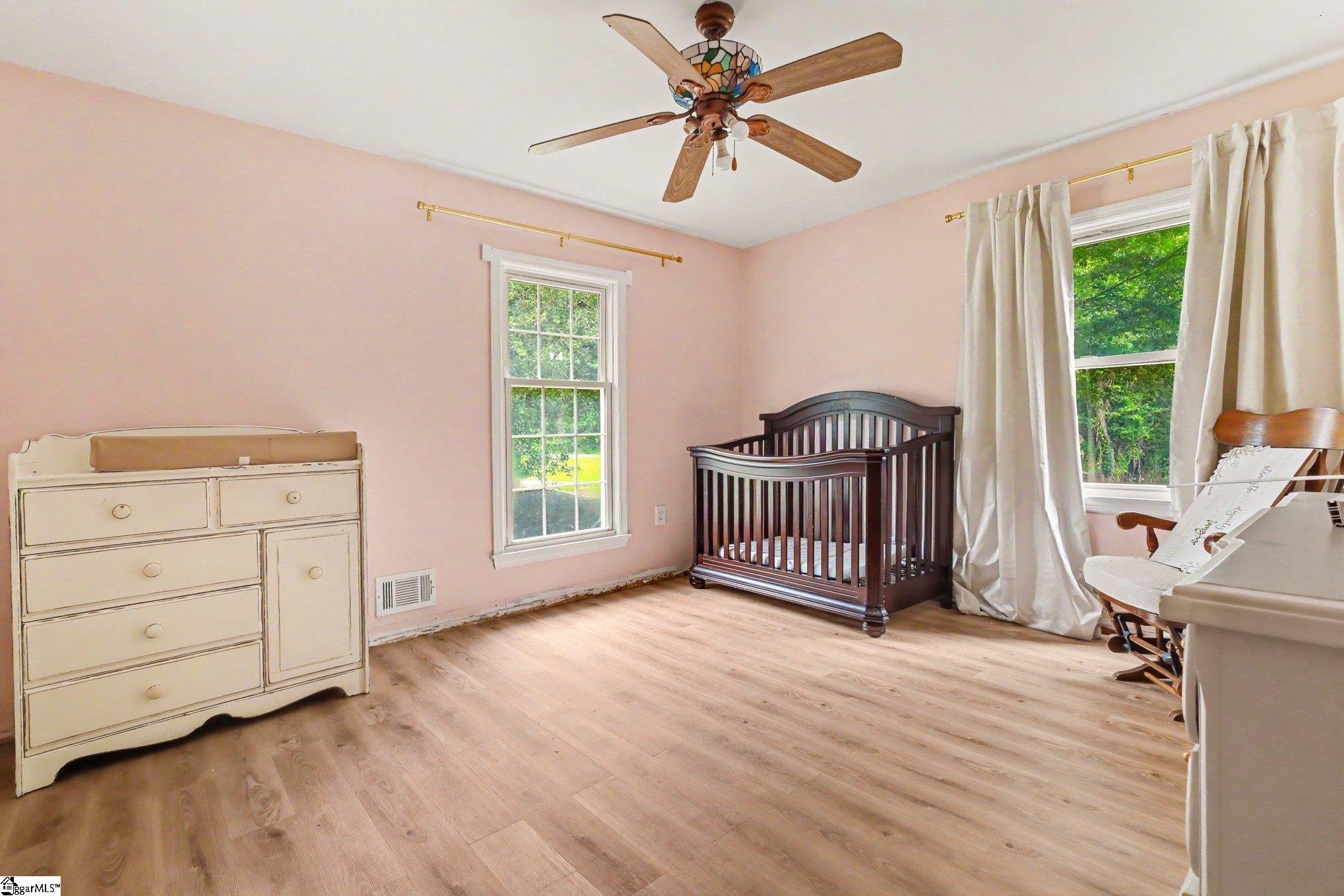 440 Bowen Road Property Photo 11