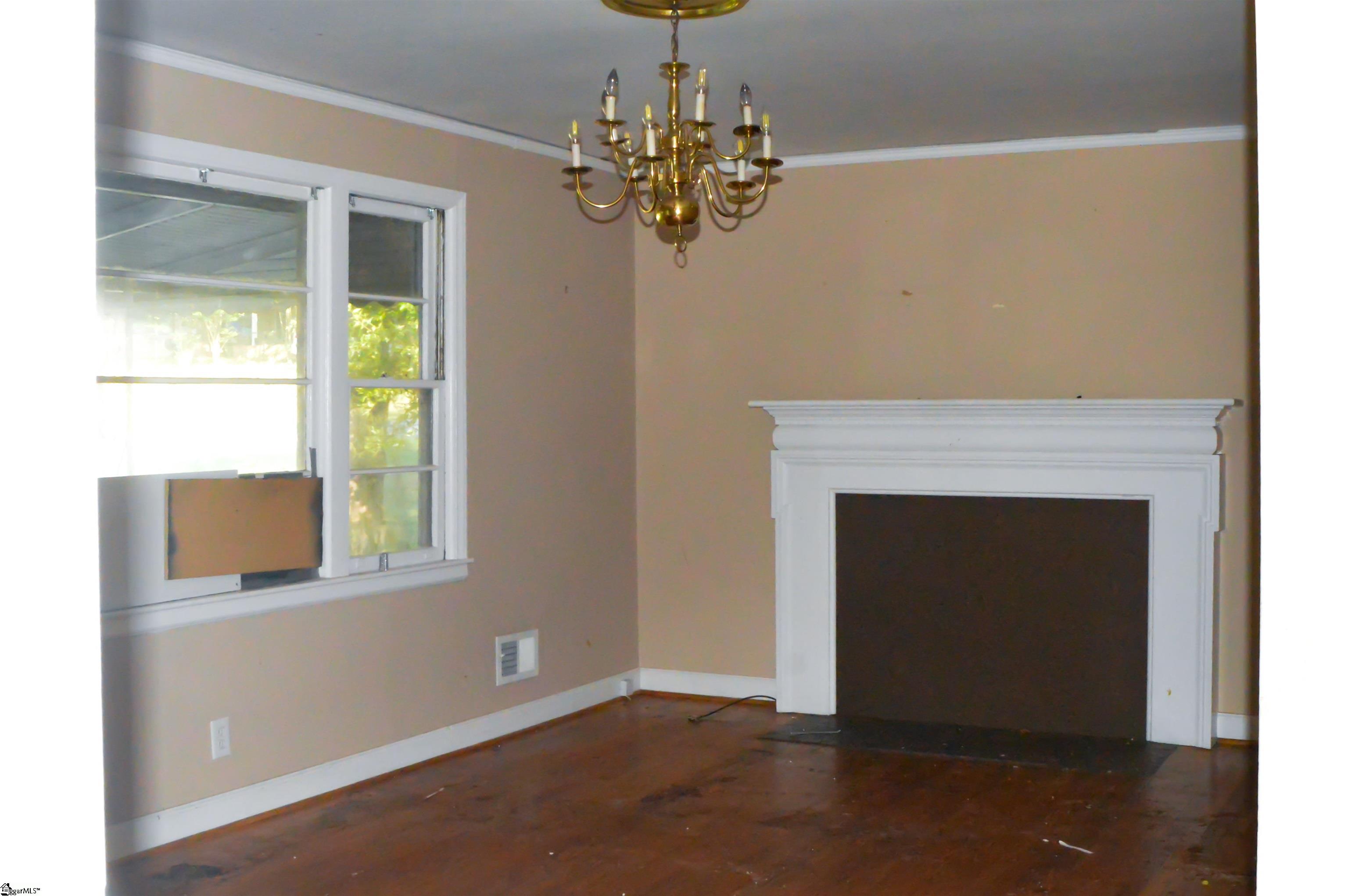 113 Brookforest Drive Property Photo 3