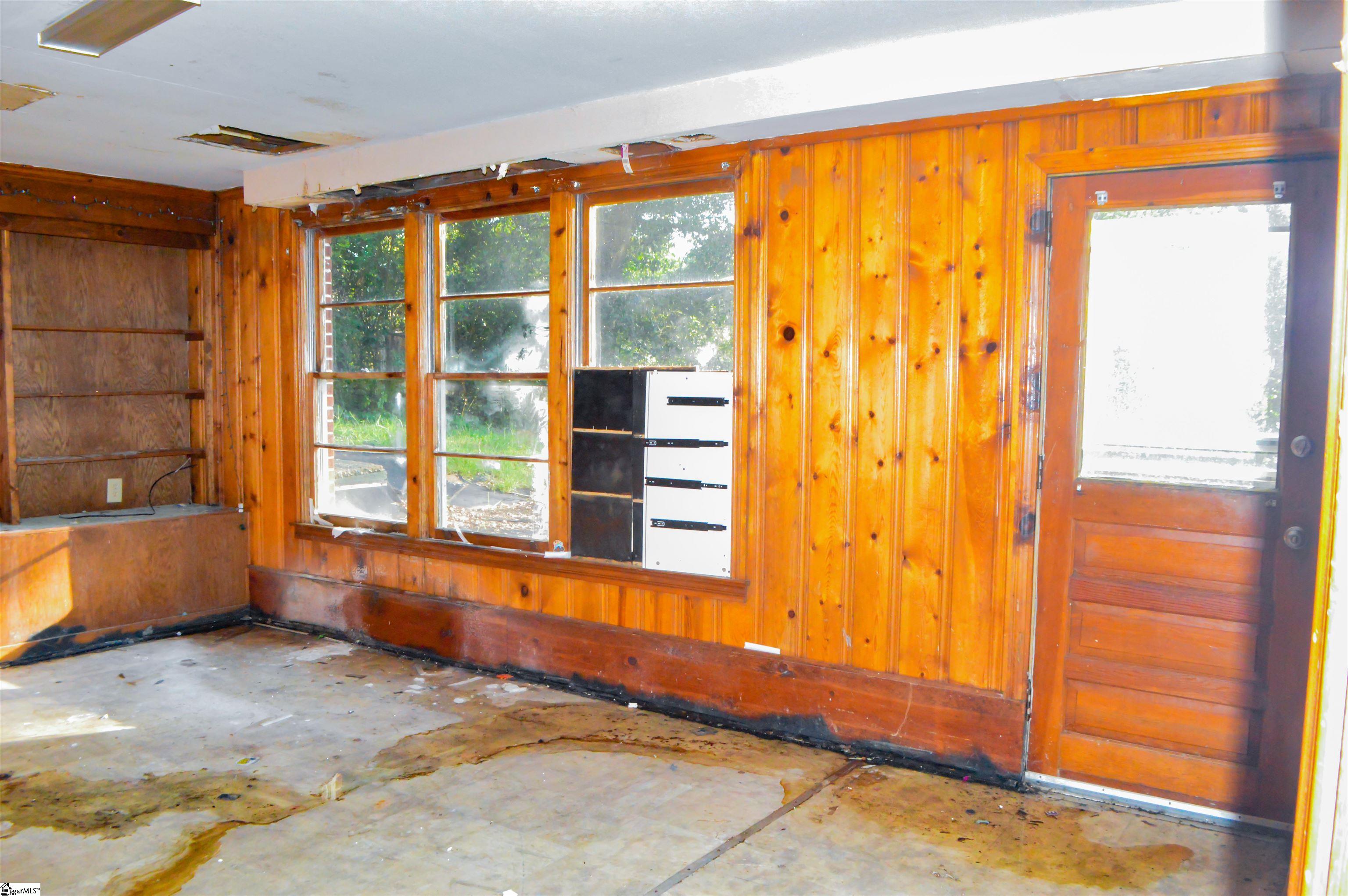 113 Brookforest Drive Property Photo 12
