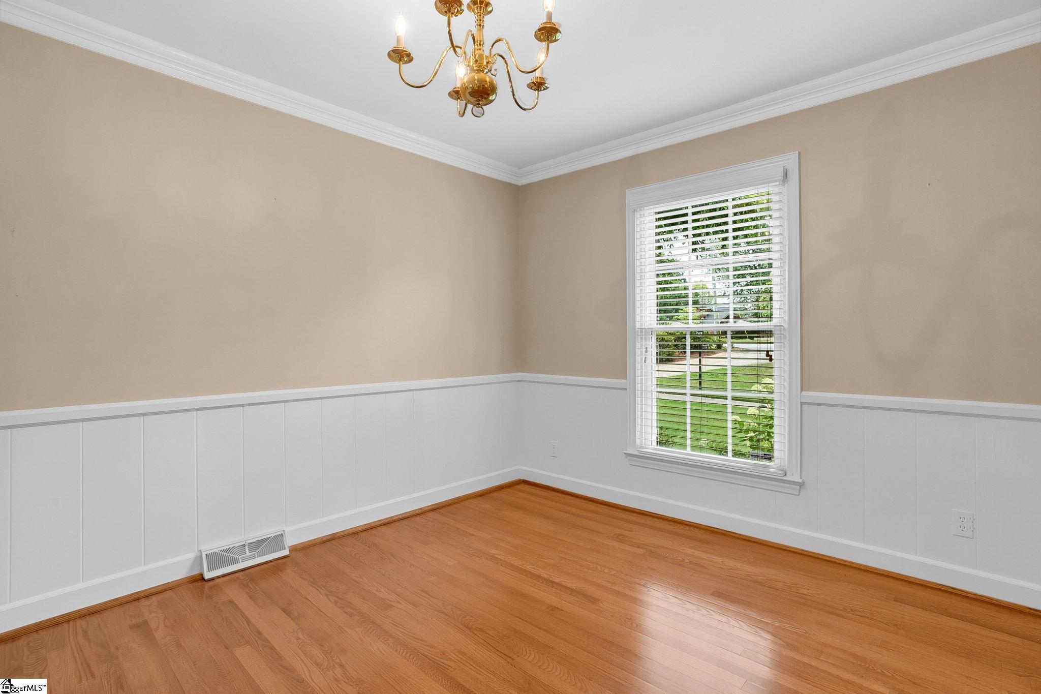 204 Montclair Road Property Photo 8