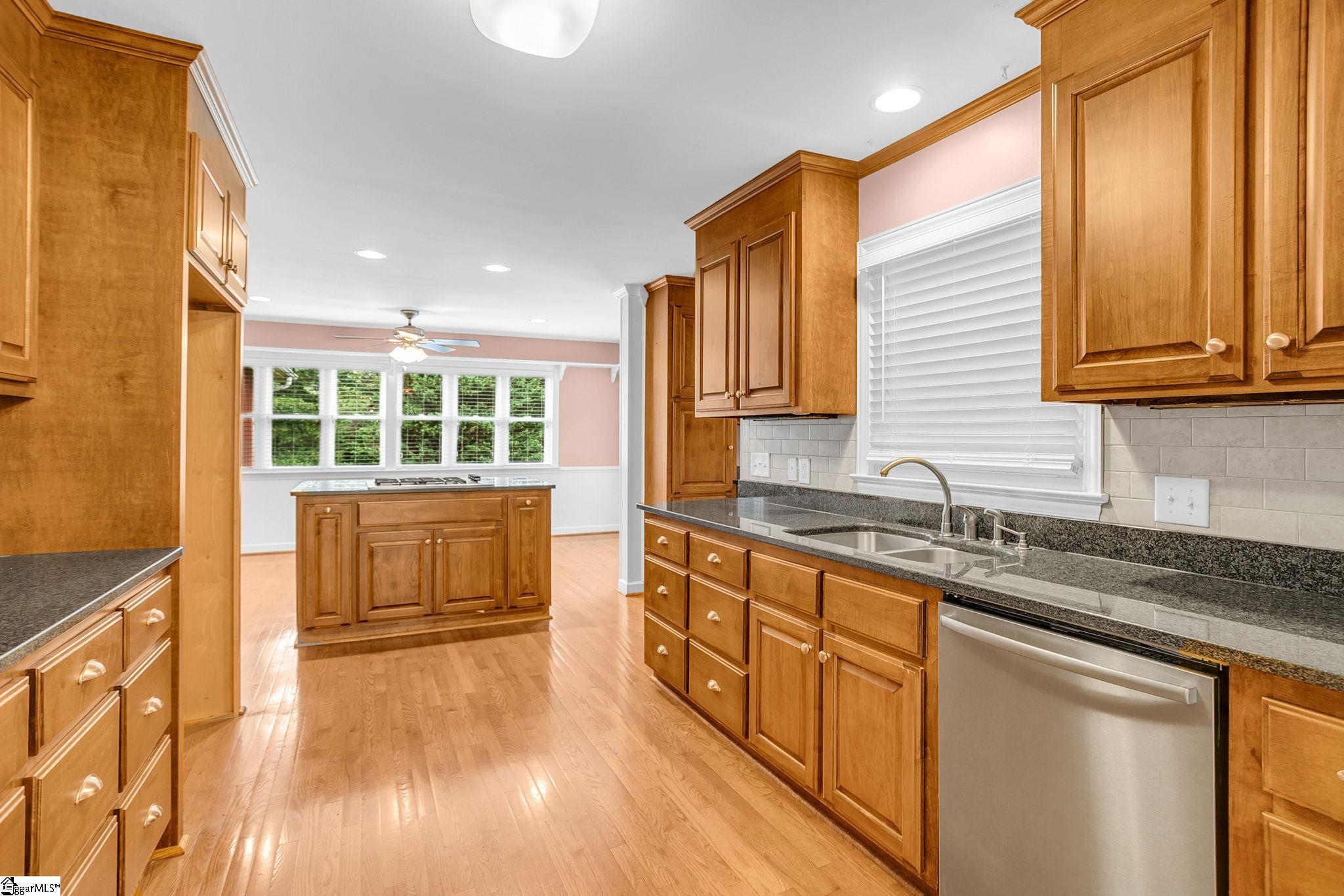 204 Montclair Road Property Photo 25