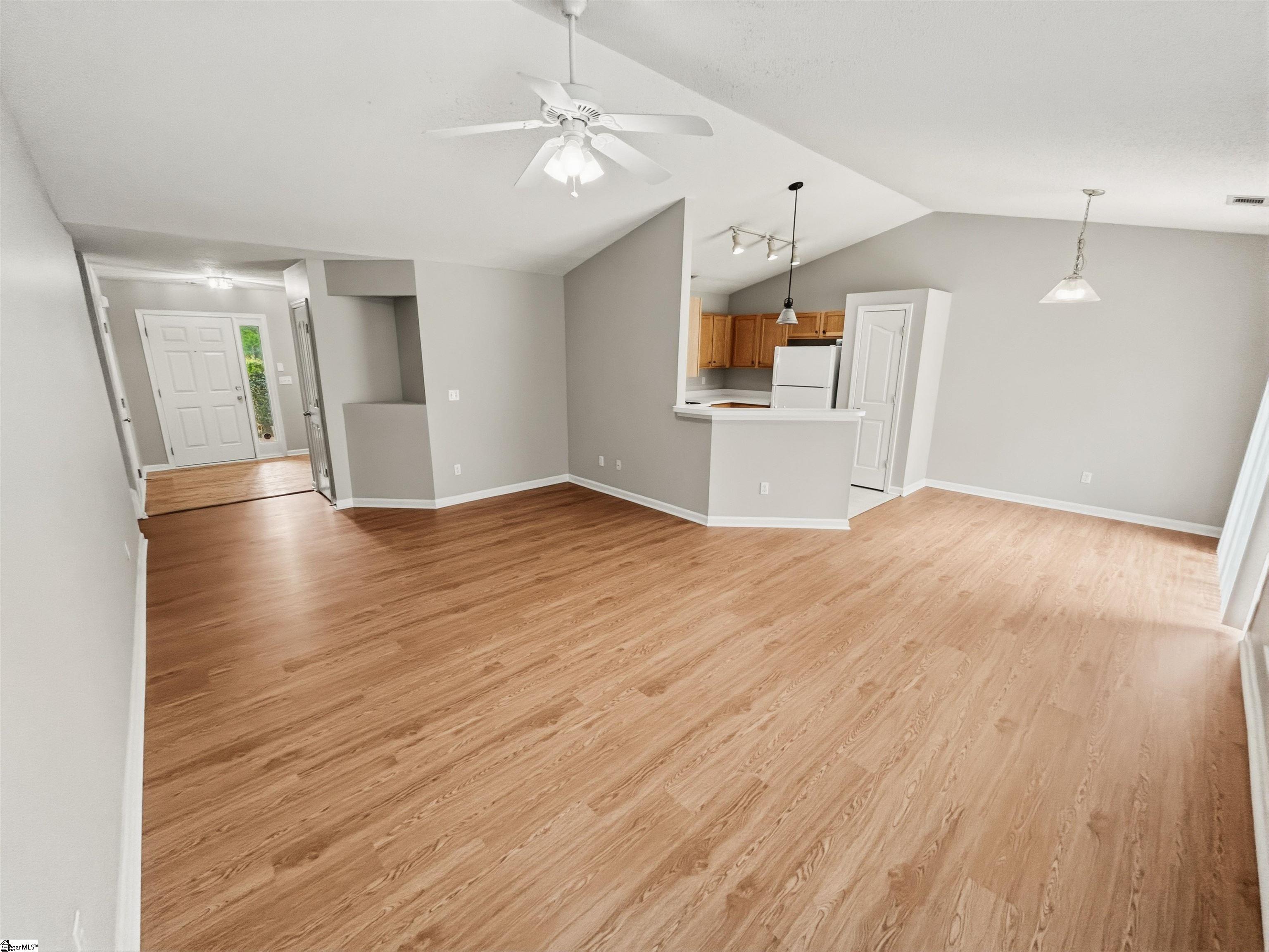 1597731 Property Photo 8