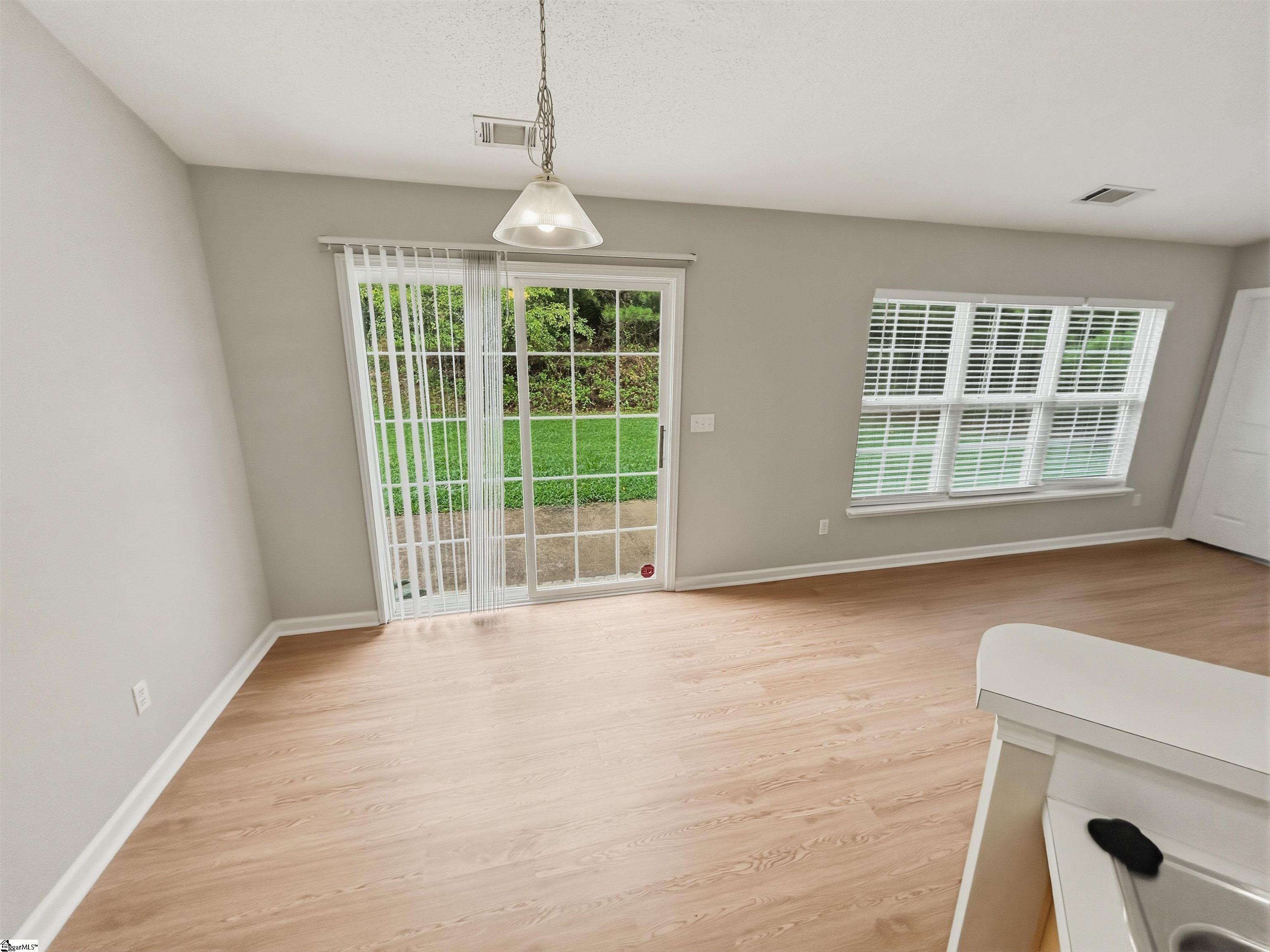 1597731 Property Photo 11