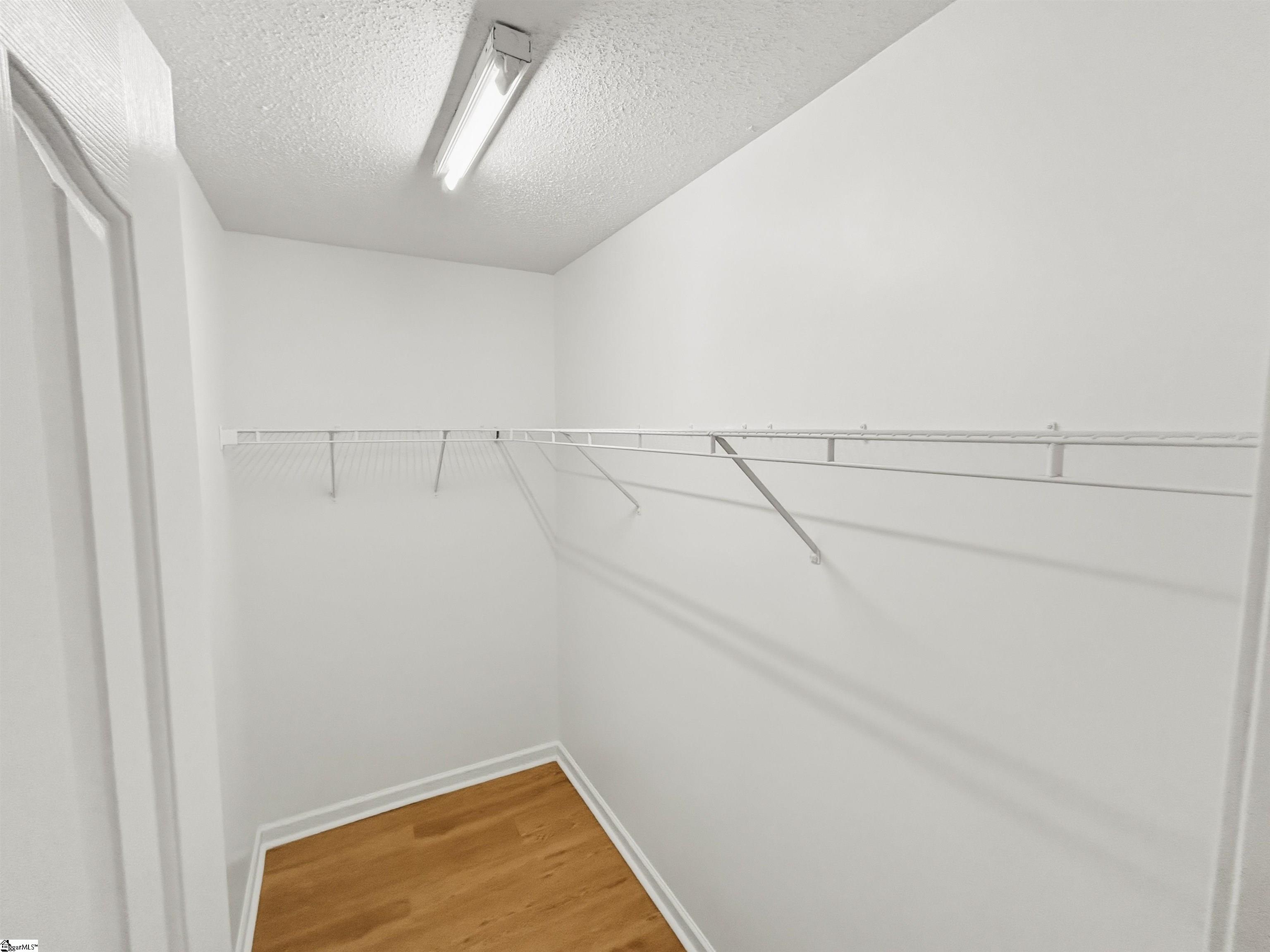 1597731 Property Photo 25