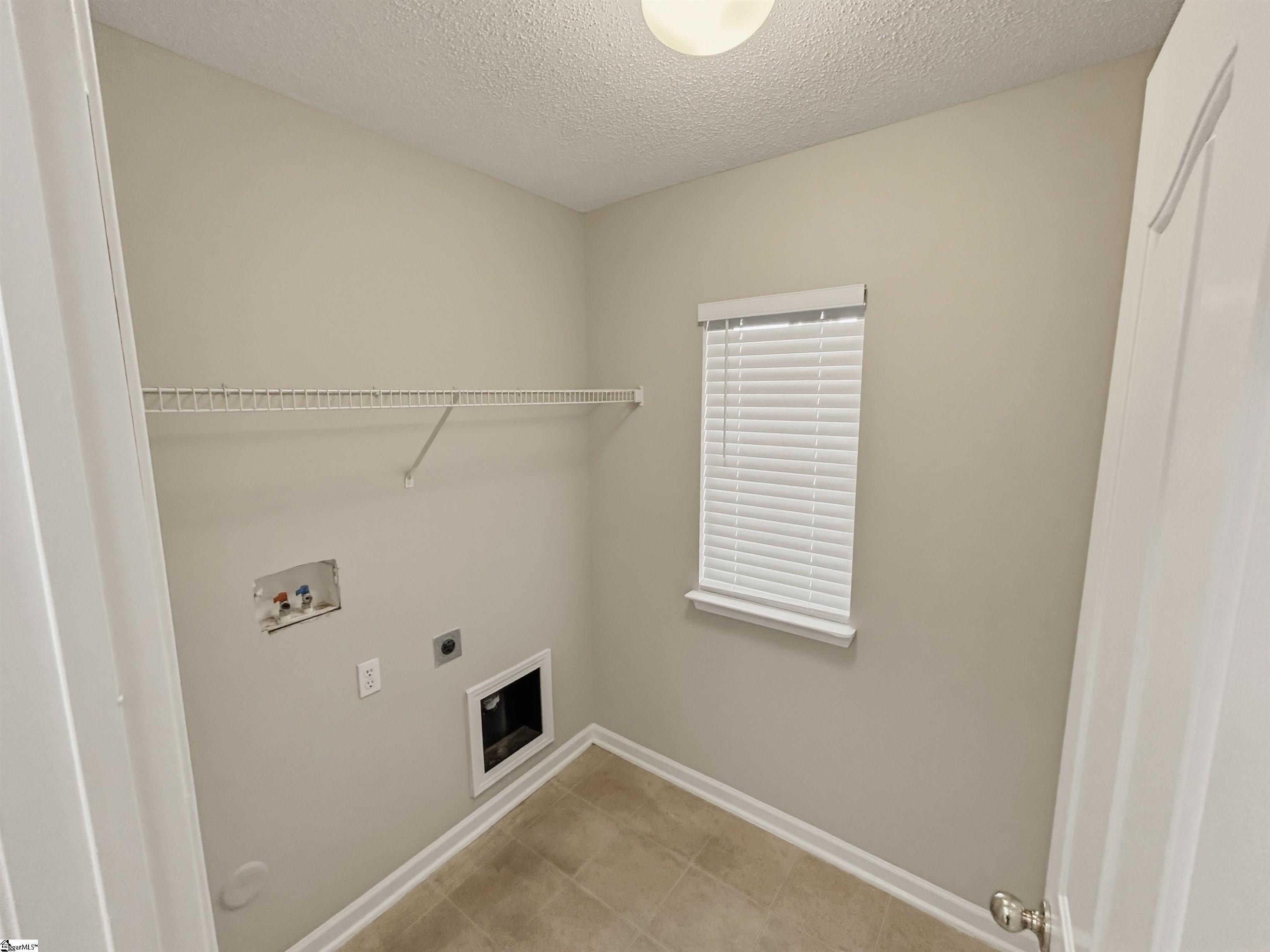 1597731 Property Photo 43