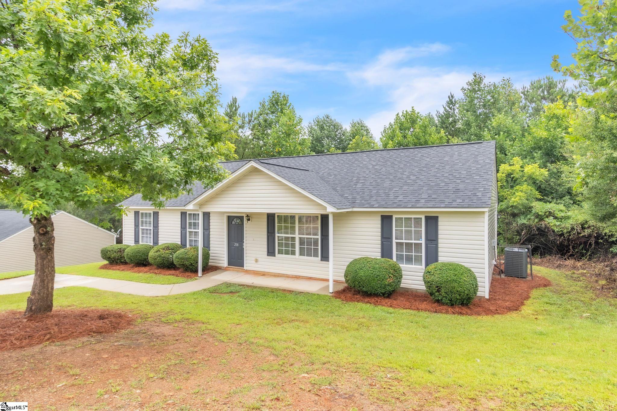 208 Riverbreeze Road Property Photo 2