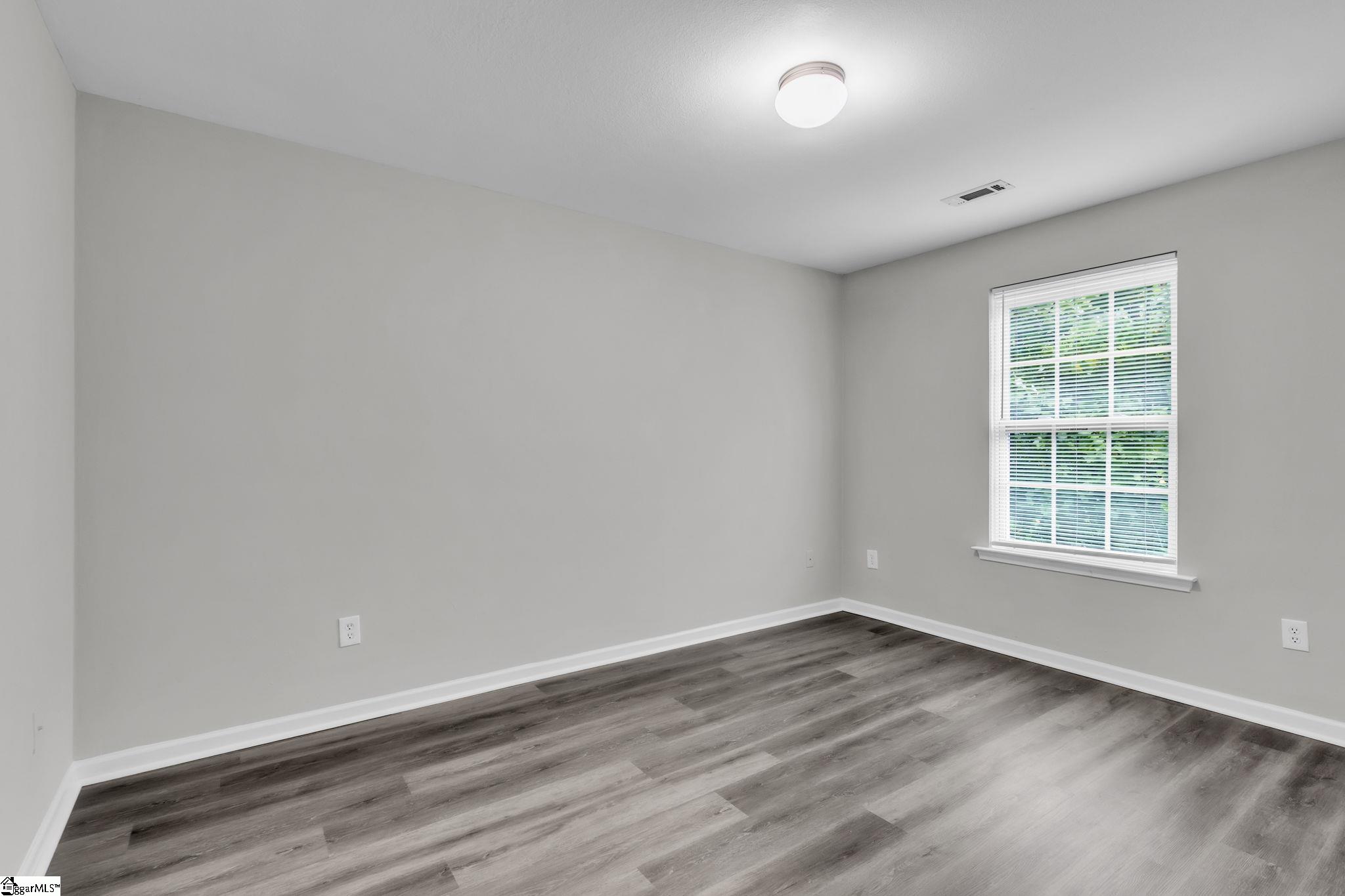 208 Riverbreeze Road Property Photo 16