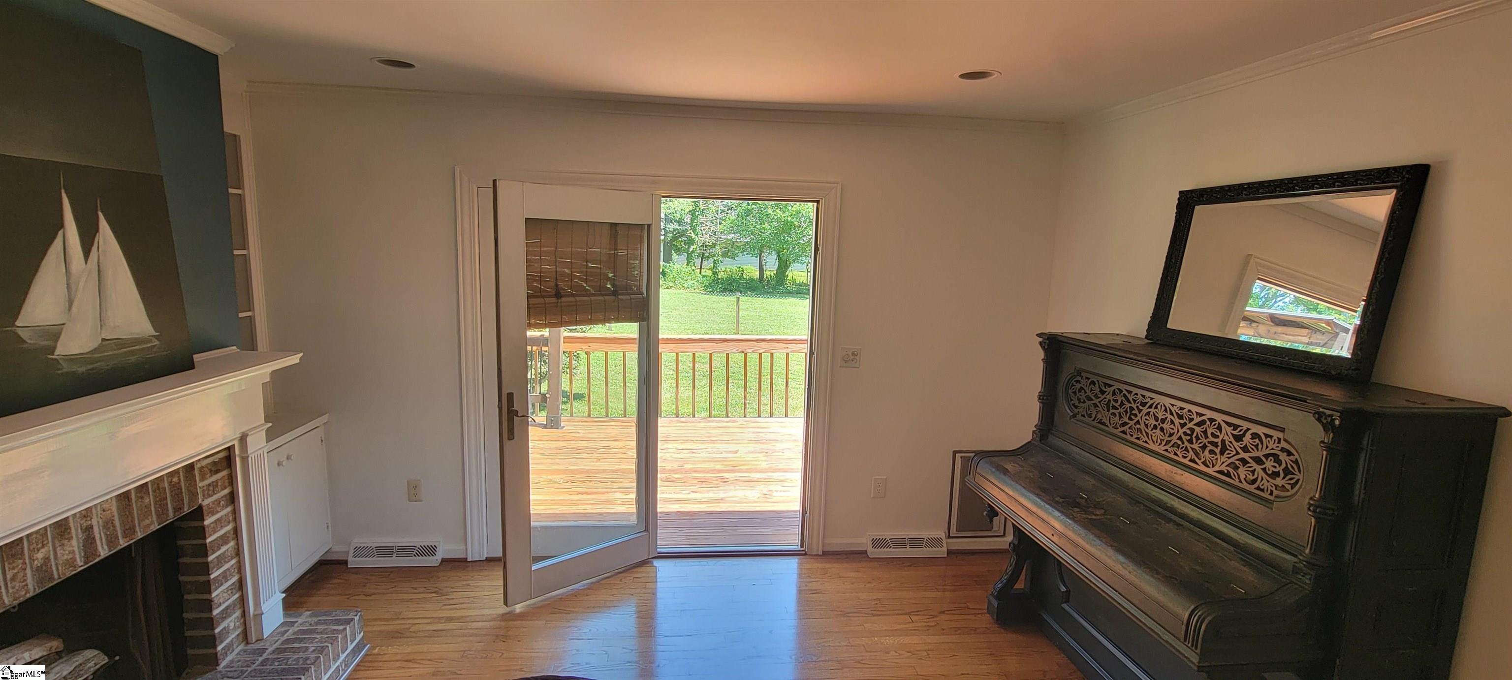 1011 Harness Trail Property Photo 7