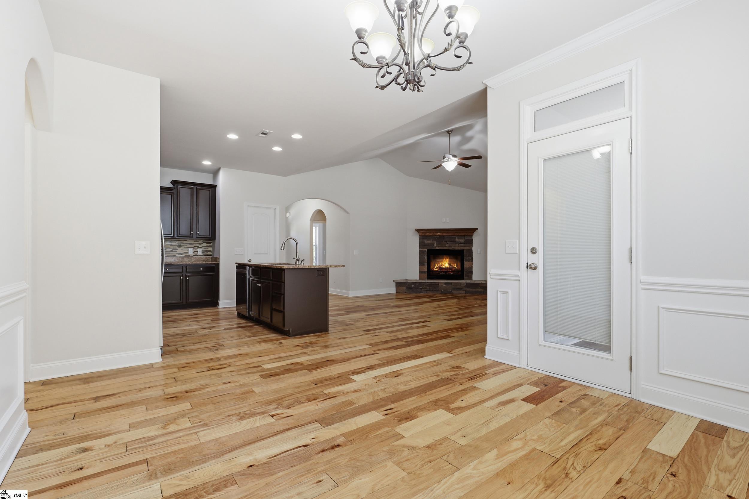 75 Rising Meadow Lane Property Photo 8