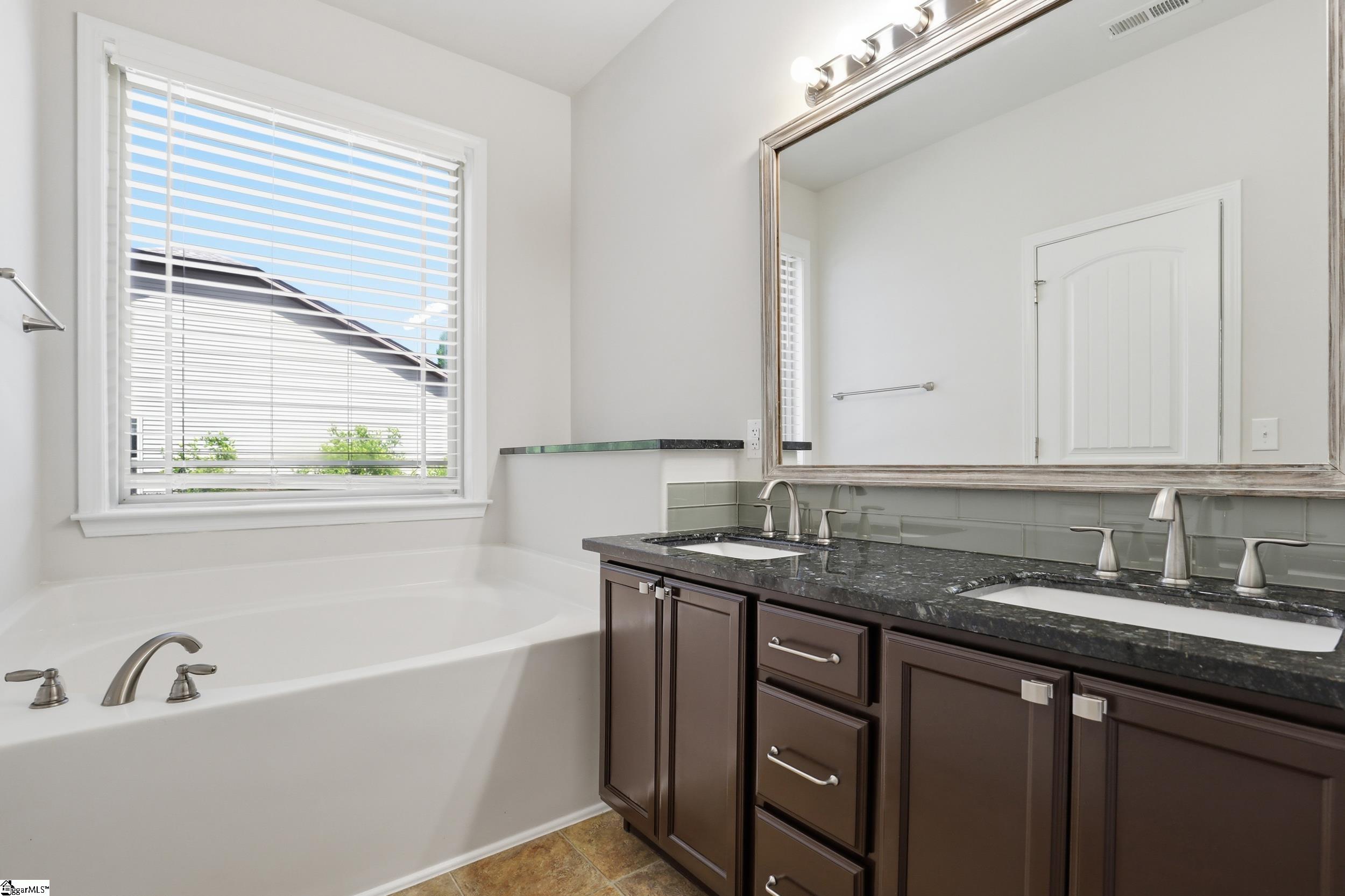 75 Rising Meadow Lane Property Photo 16
