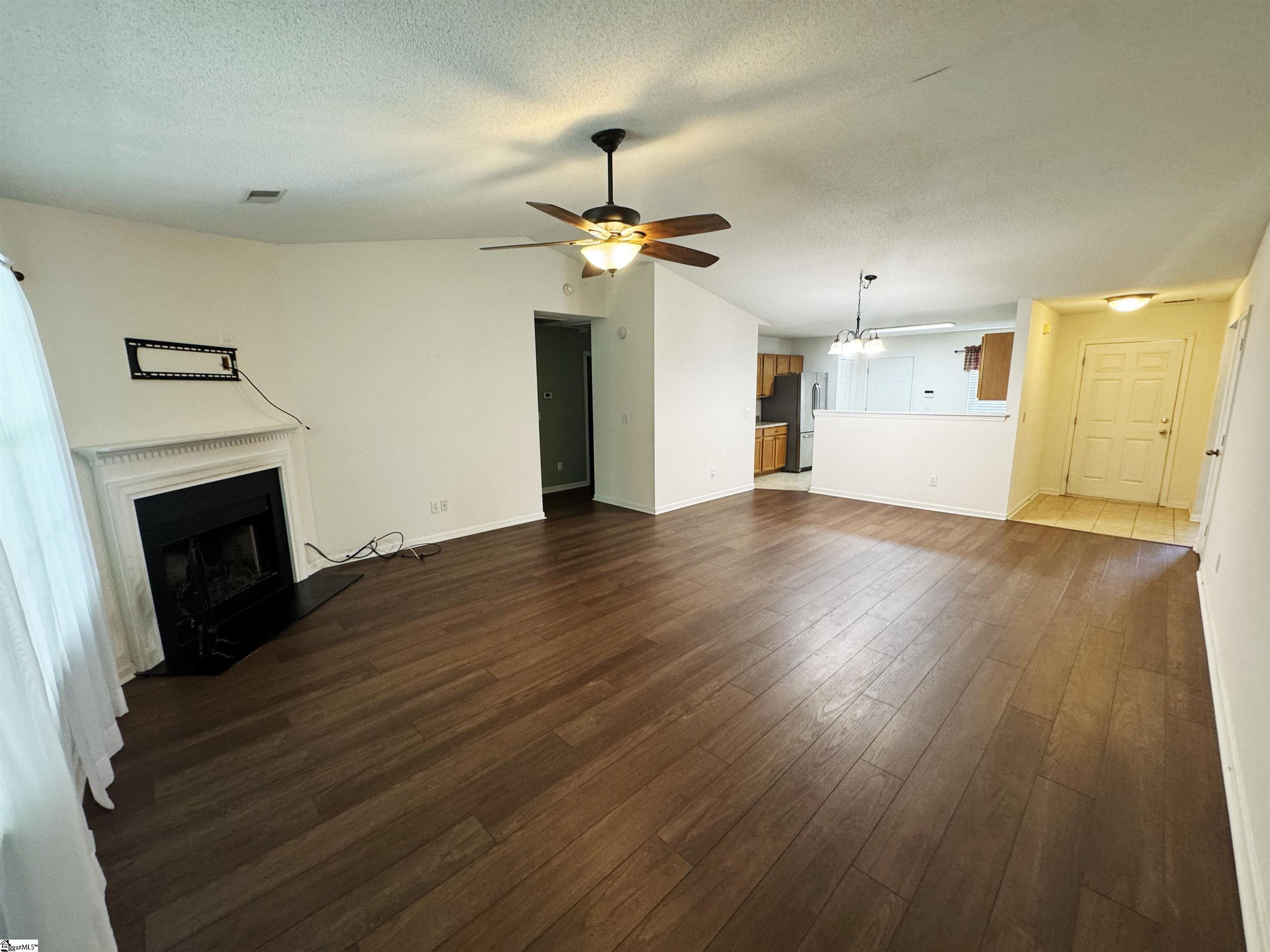 209 Winding Willow Trail Property Photo 8