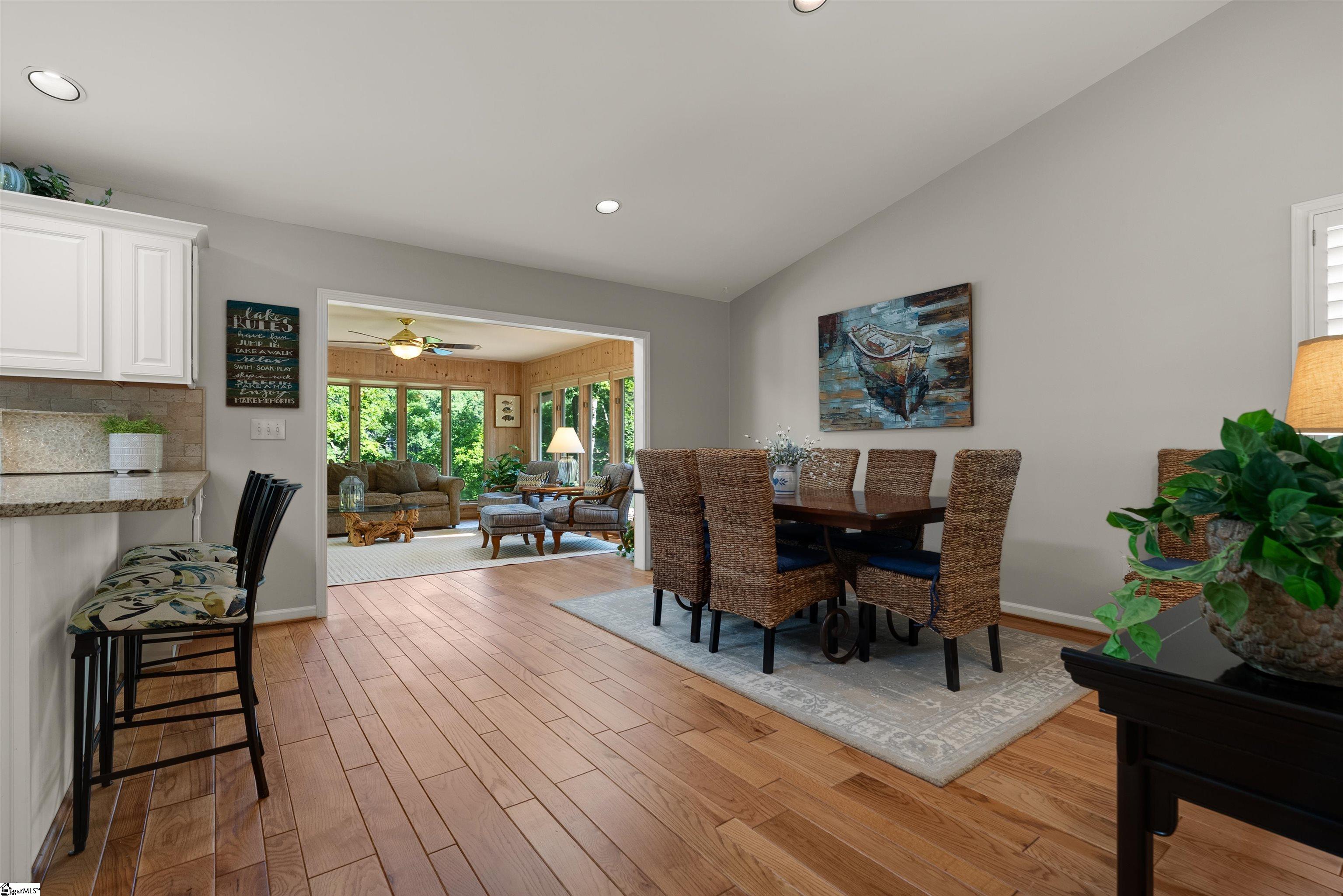 1597772 Property Photo 8