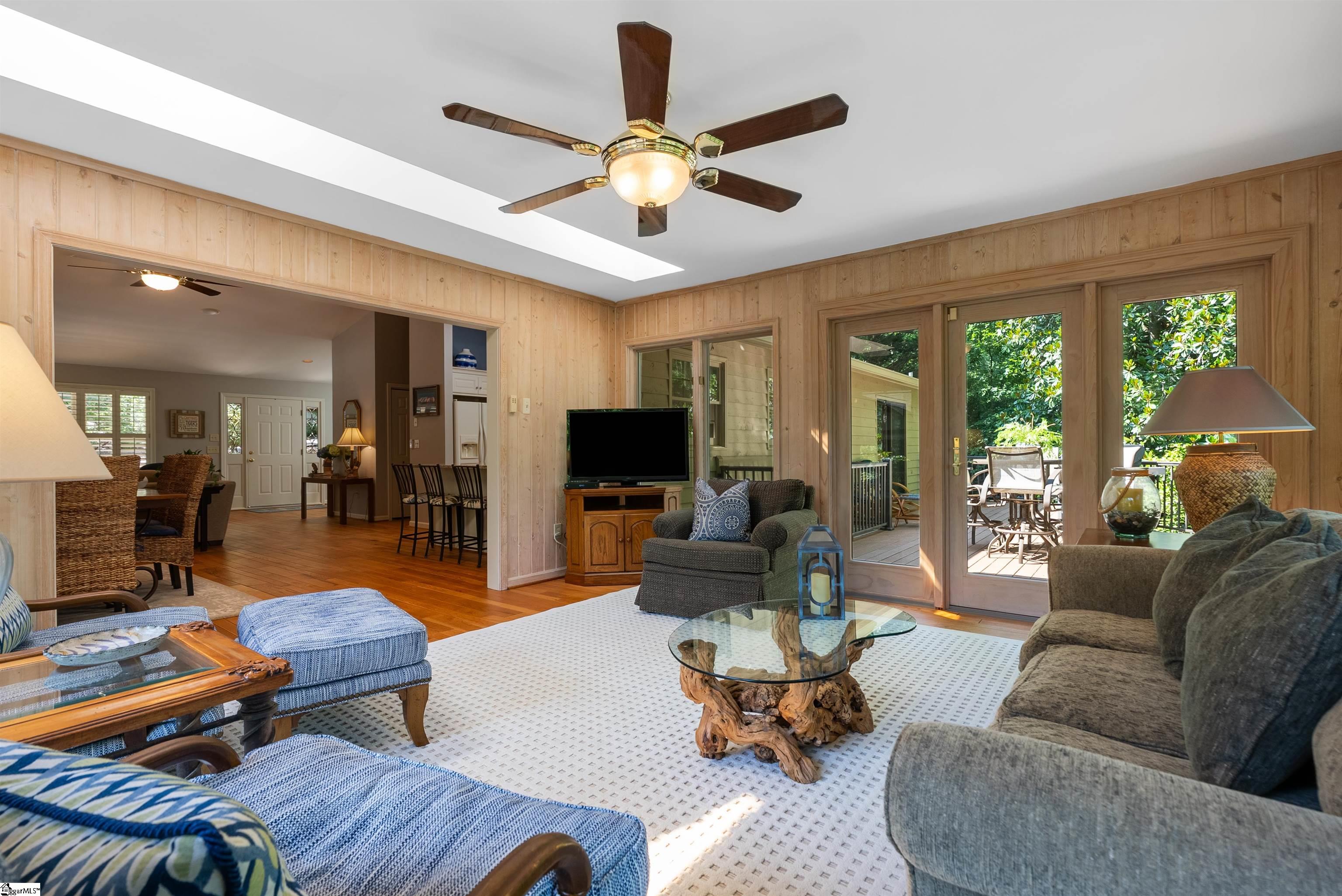 1597772 Property Photo 11