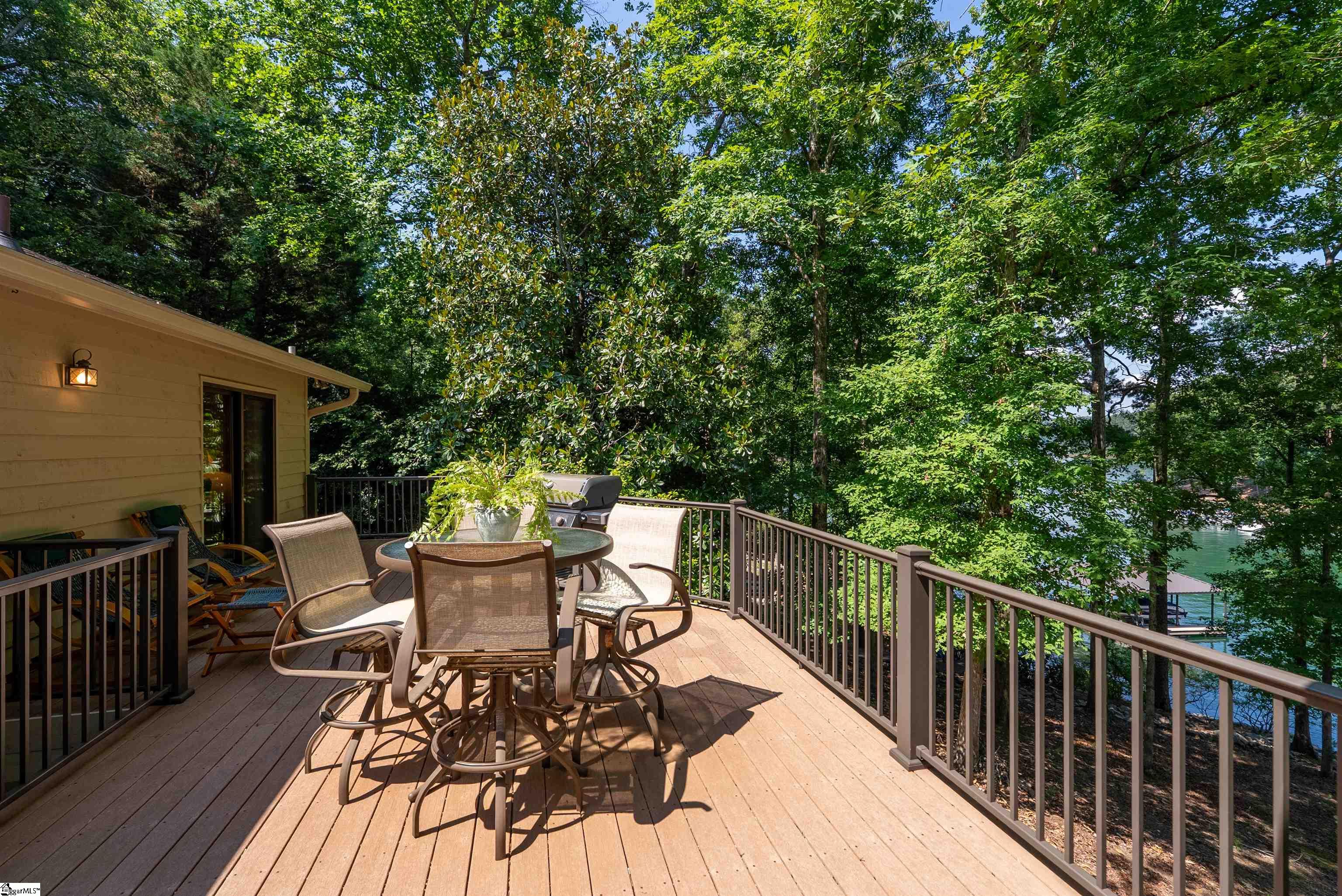 1597772 Property Photo 15