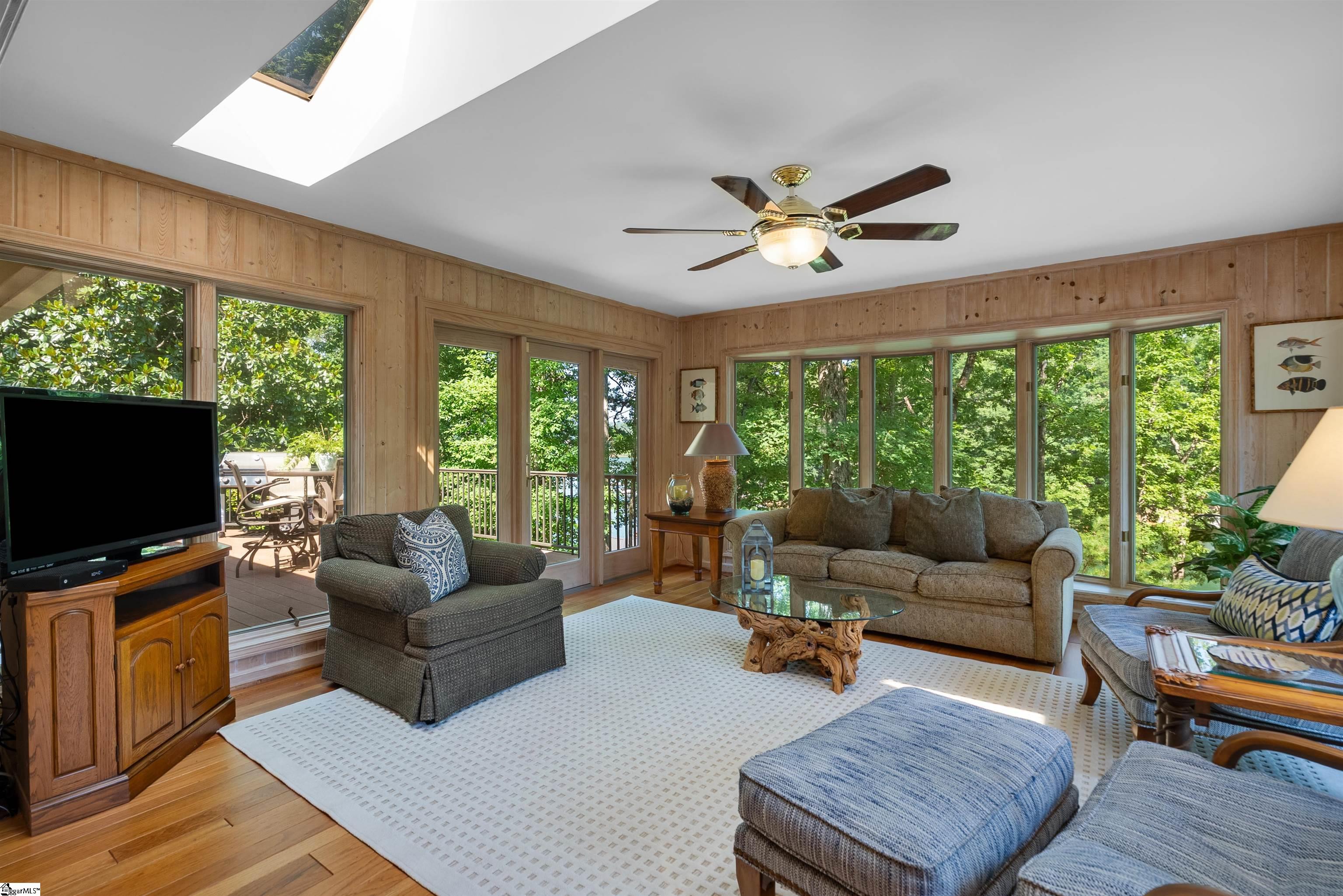 1597772 Property Photo 17