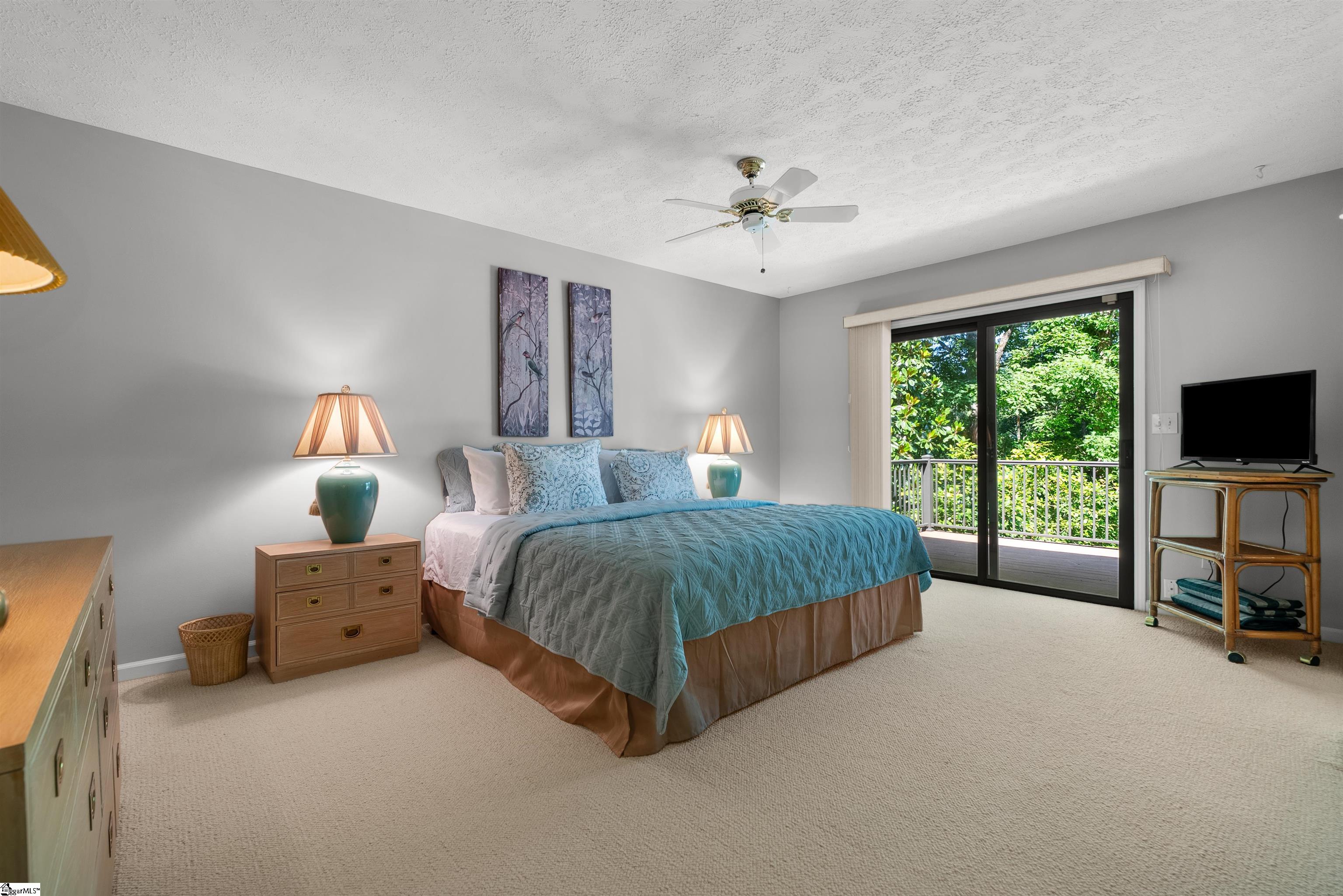 1597772 Property Photo 23