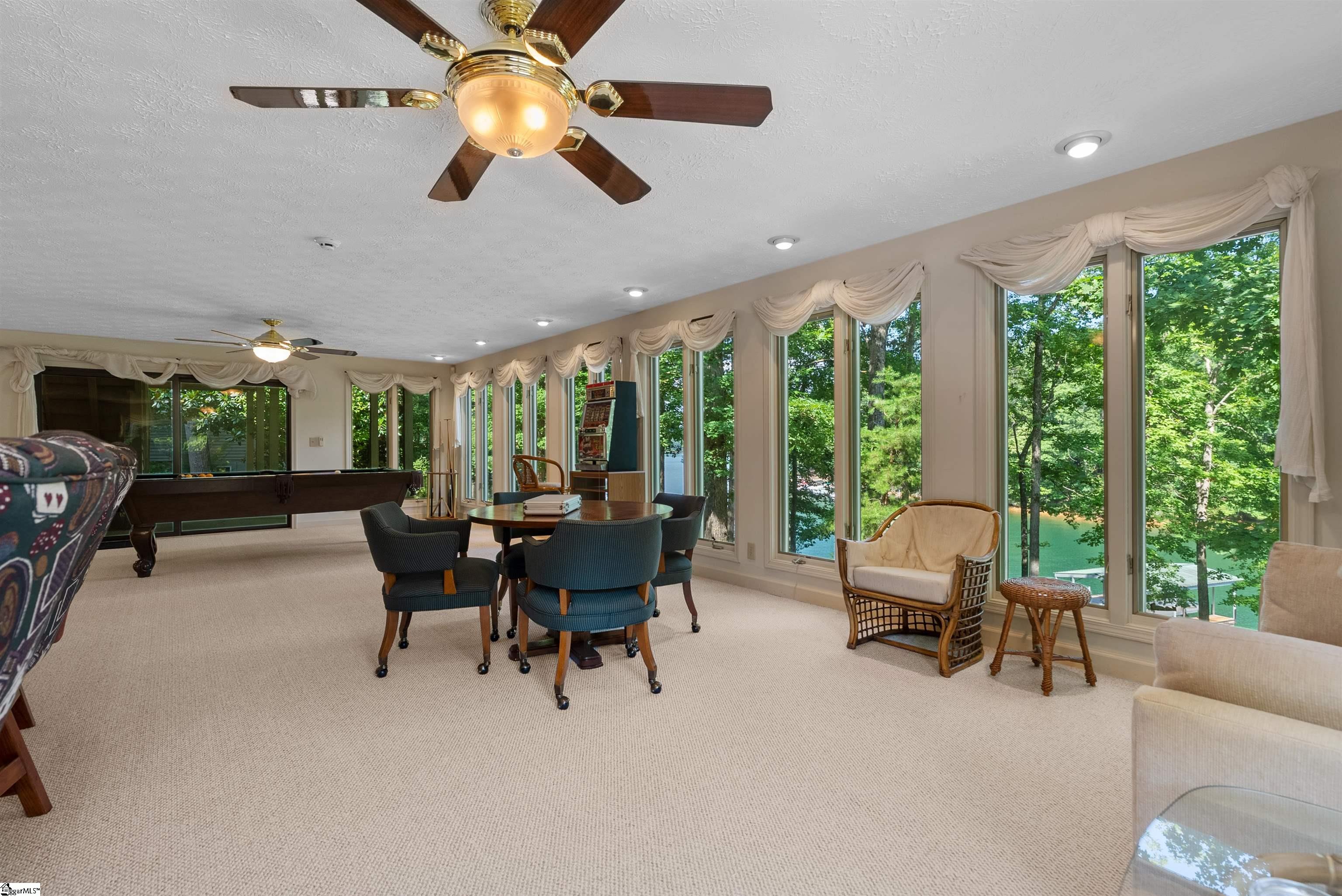 1597772 Property Photo 38