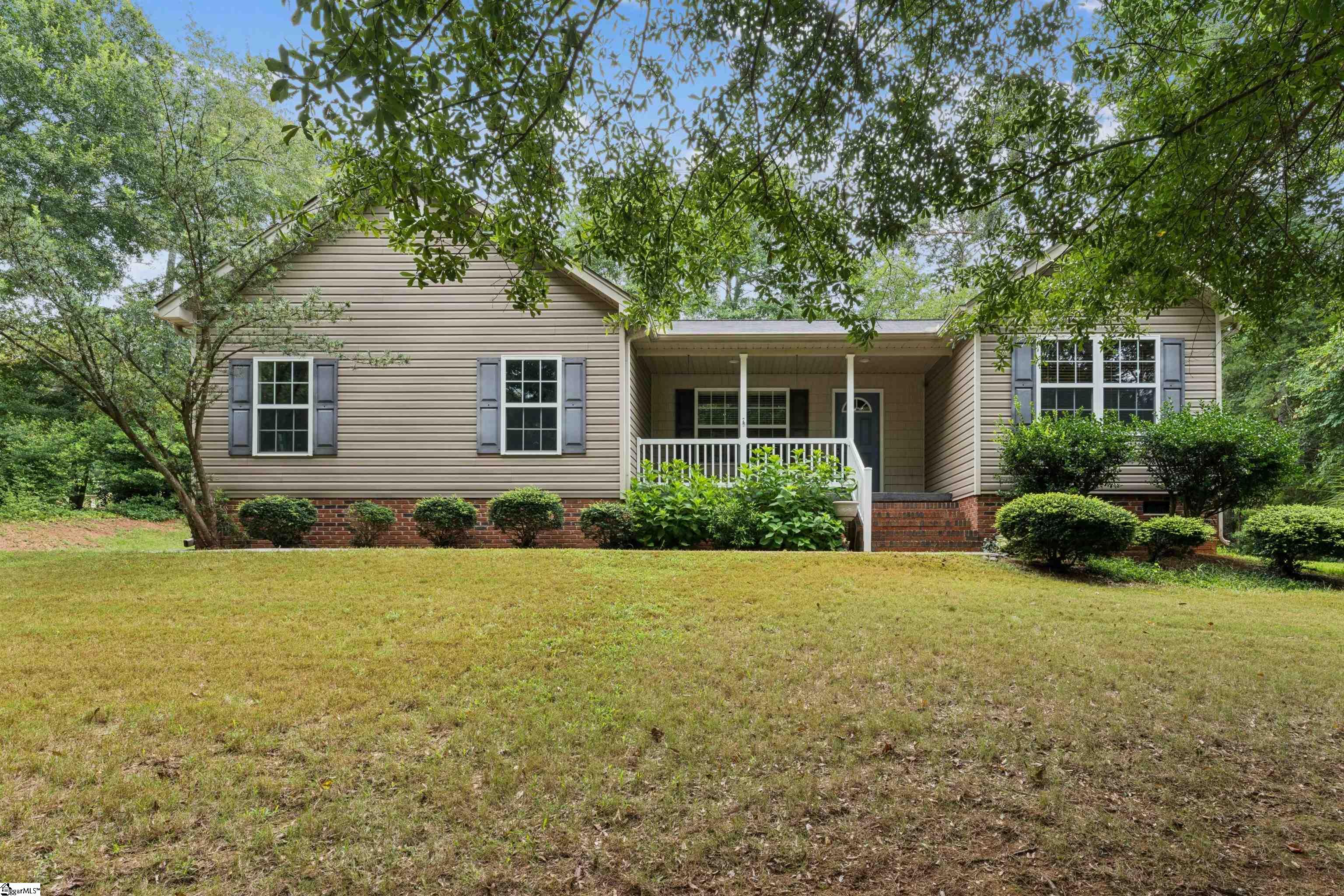 113 Valley Drive Property Photo 3