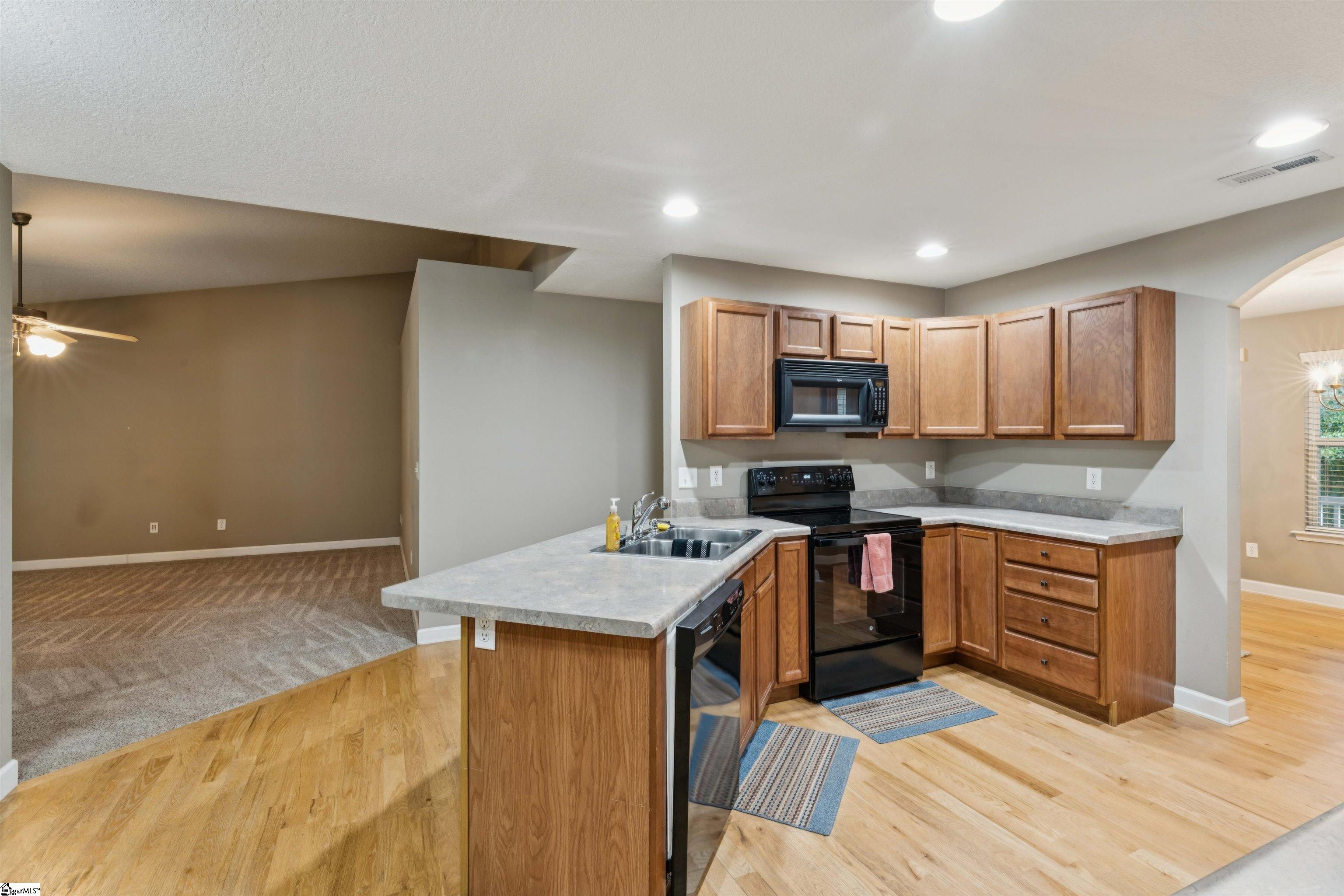 113 Valley Drive Property Photo 12