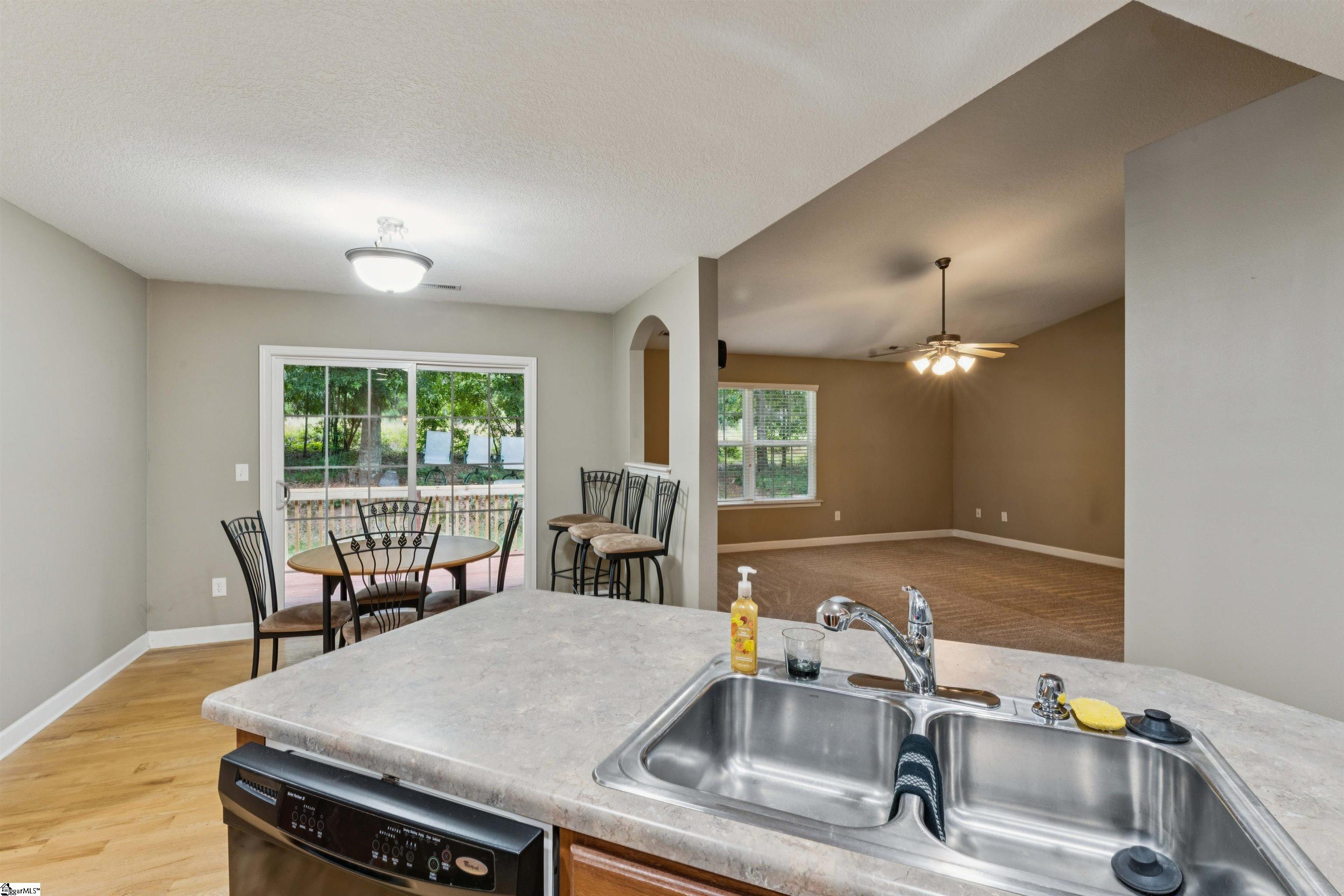 113 Valley Drive Property Photo 14