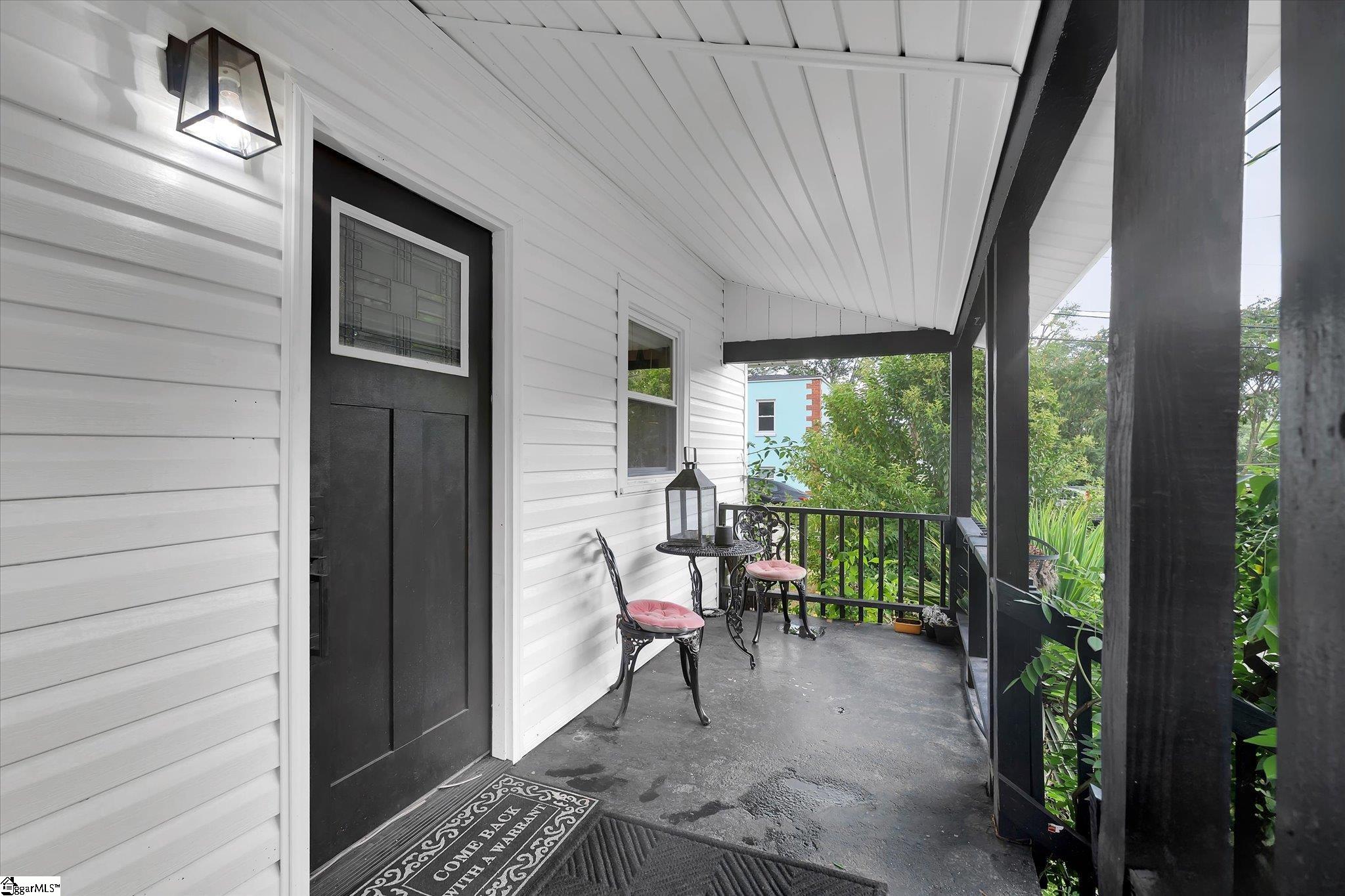 306 Lady Street Property Photo 5