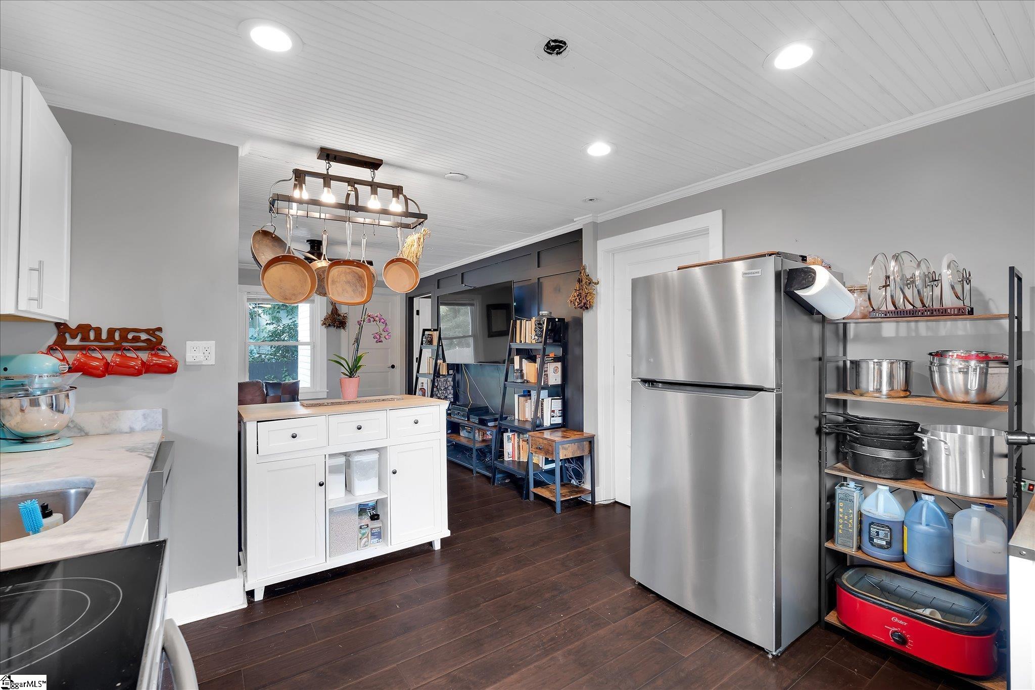 306 Lady Street Property Photo 14