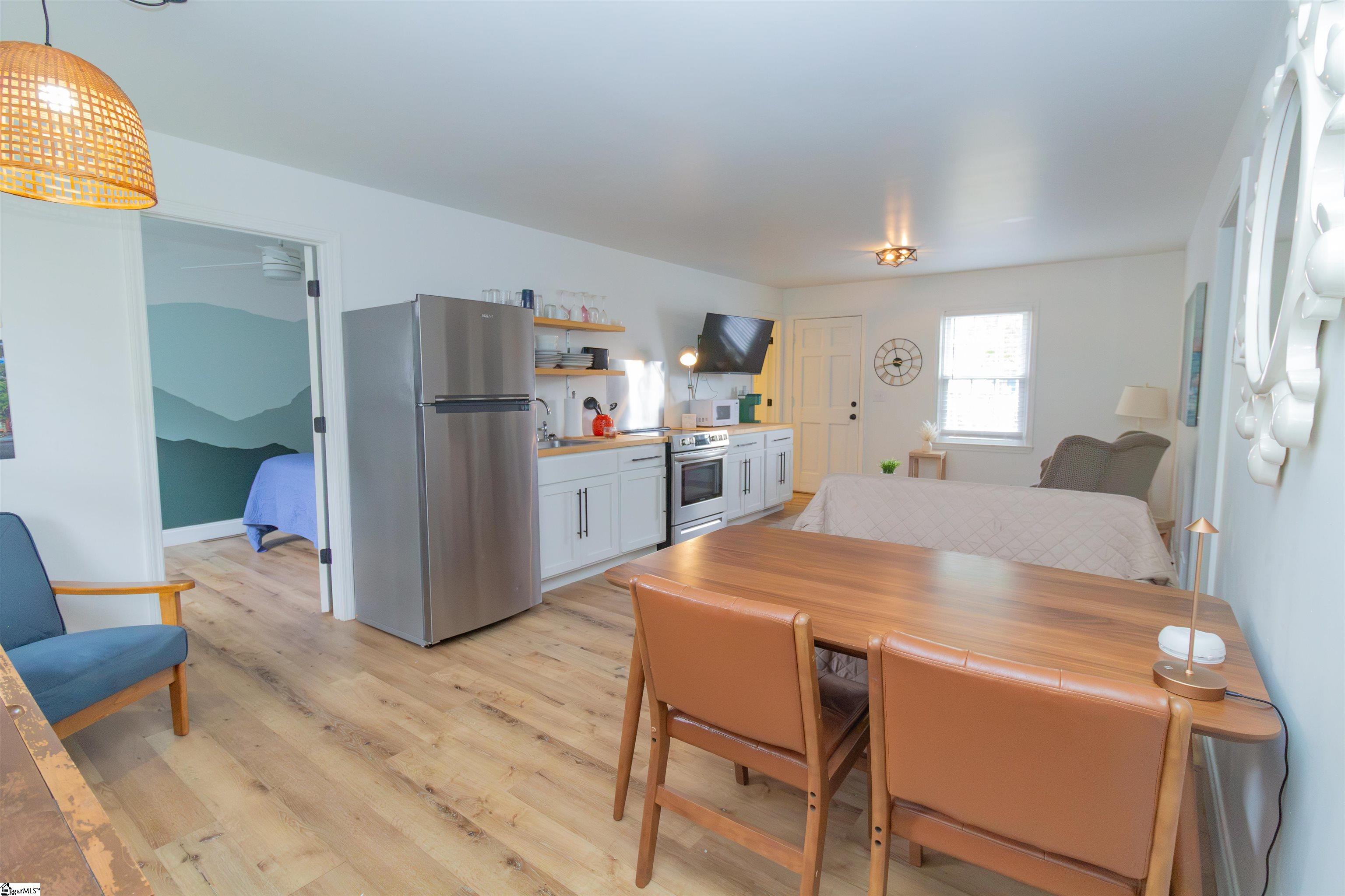 6 Brookside Circle Property Photo 2