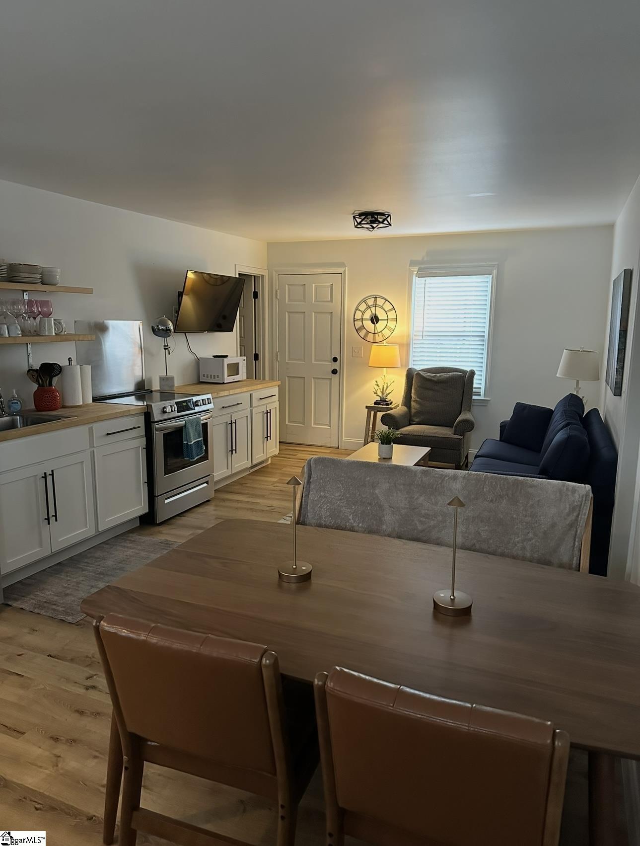6 Brookside Circle Property Photo 4