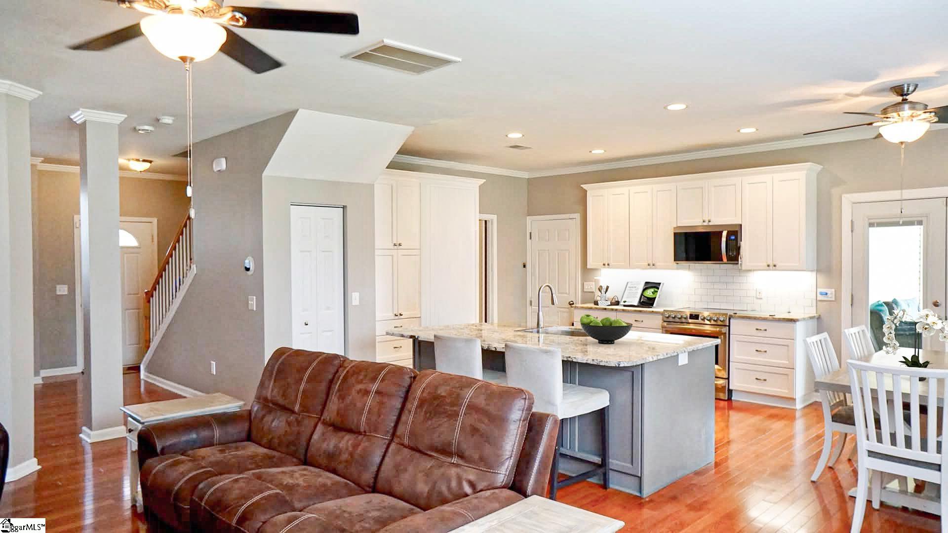 5 Placid Falls Court Property Photo 8