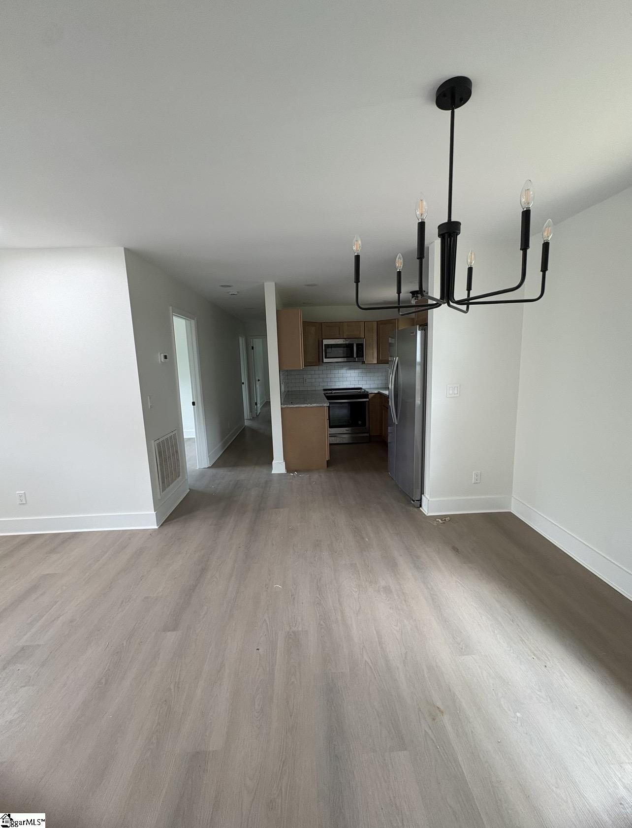 18 Brookview Drive Property Photo 3