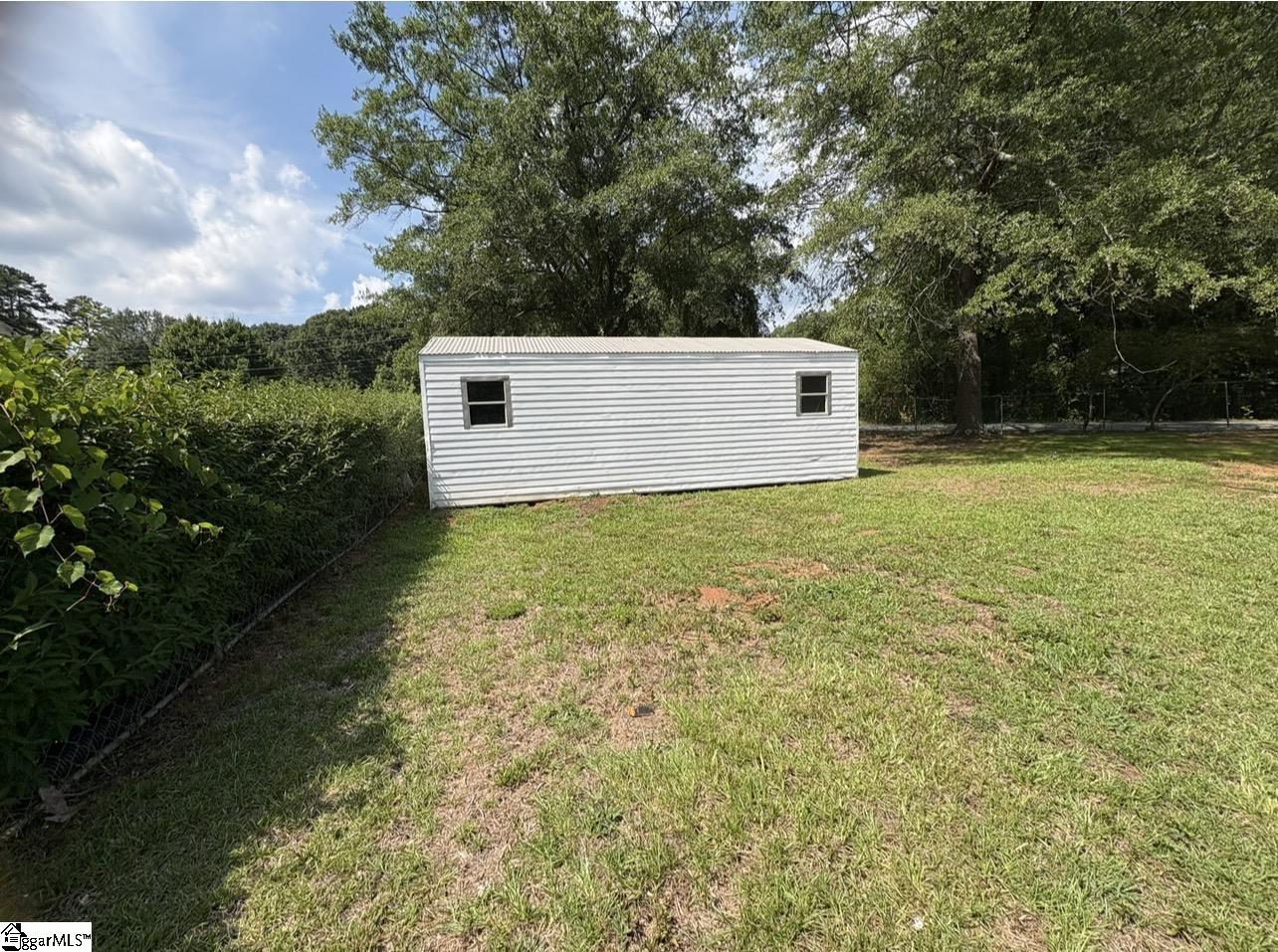 18 Brookview Drive Property Photo 12